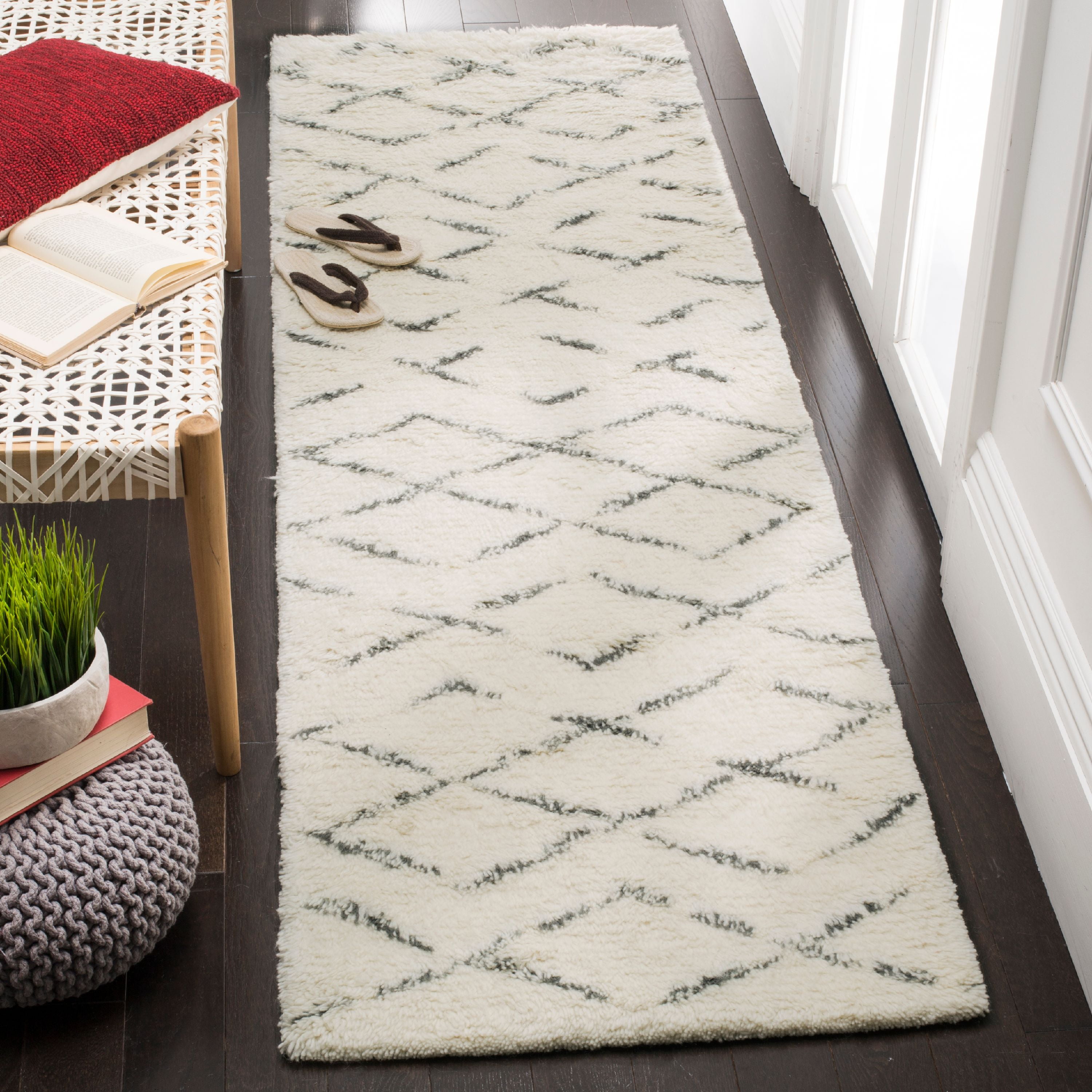 Ivory and Grey Geometric Hand-Tufted Wool Runner Rug
