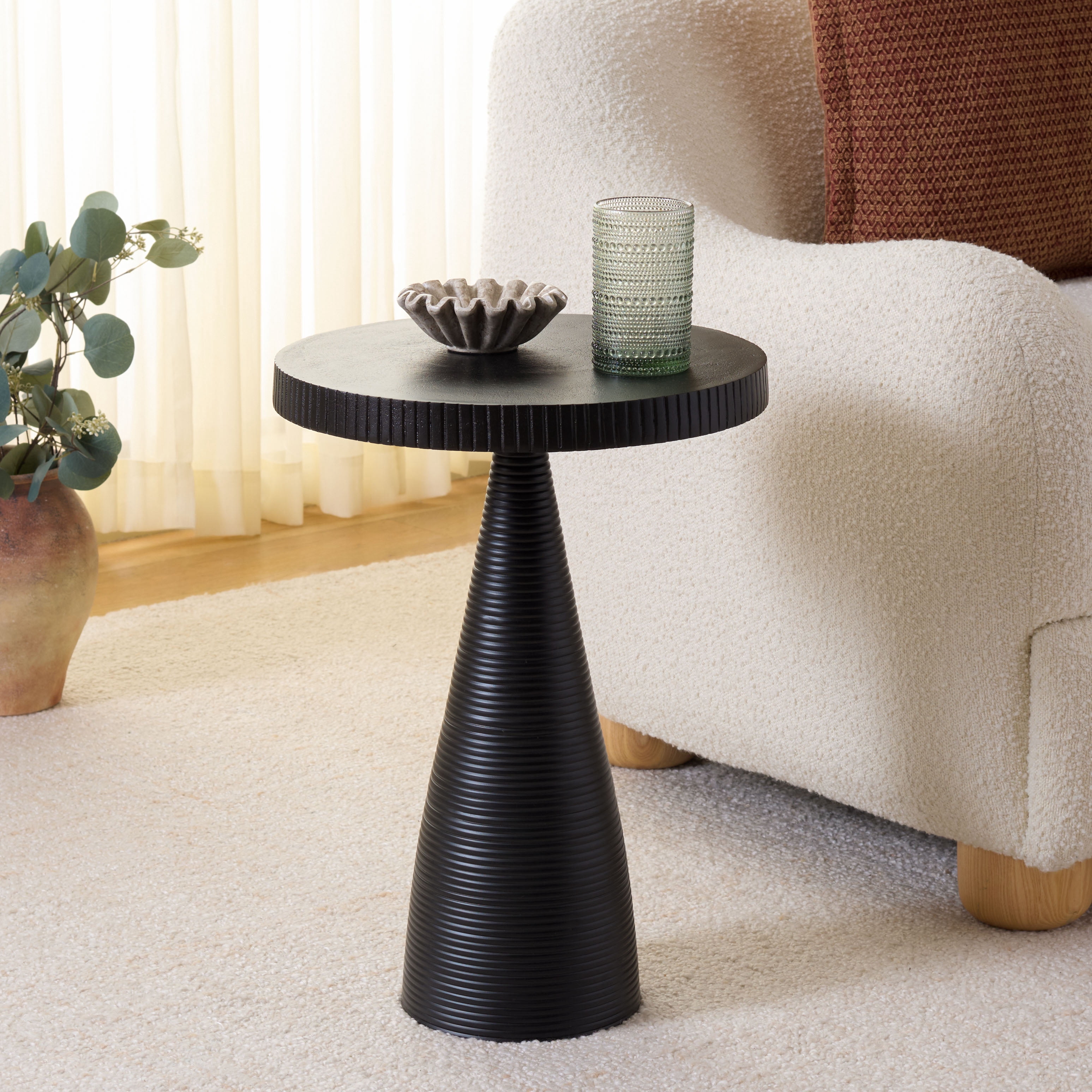 Safavieh Champeaux Round Metal Glam End Table, Black
