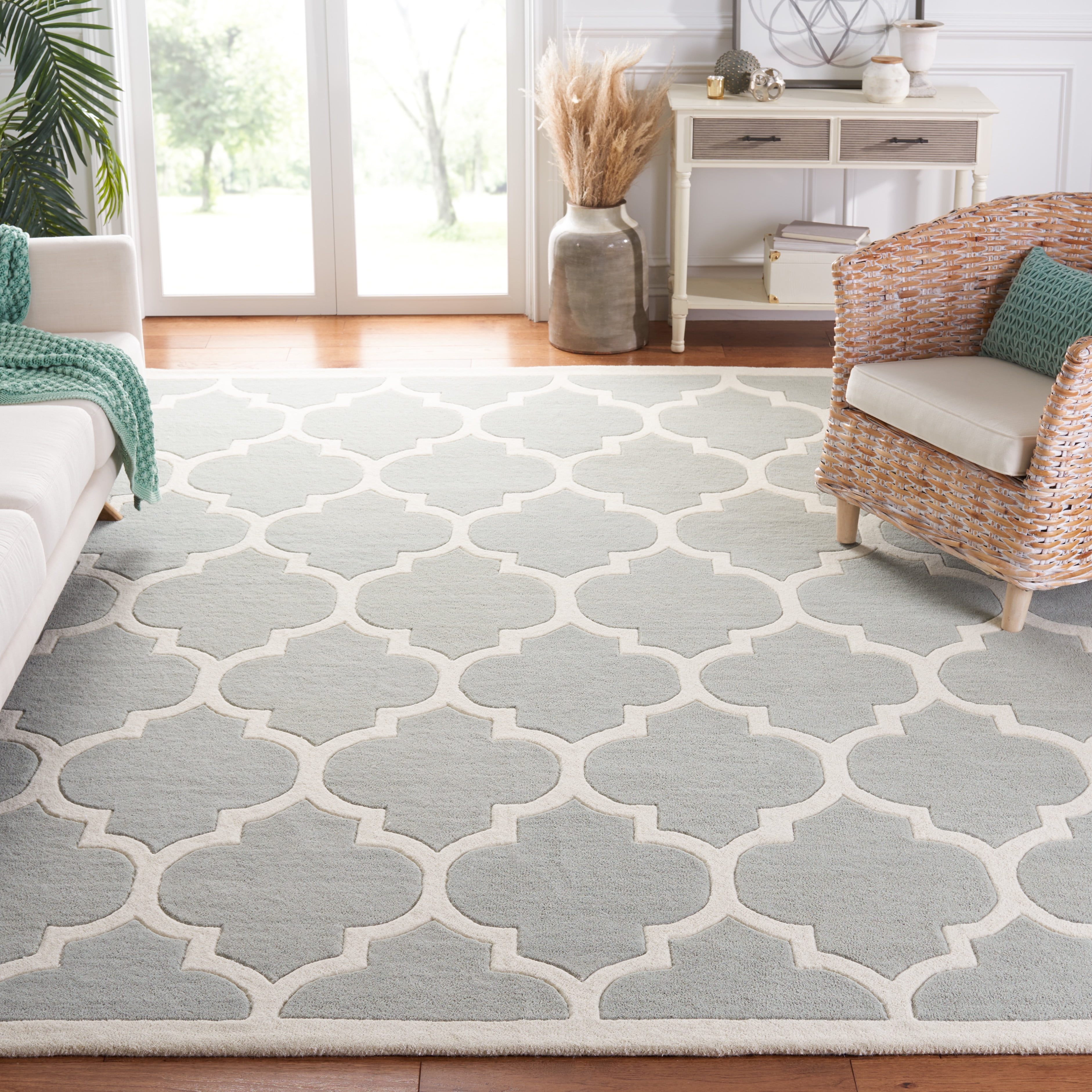 SAFAVIEH Chatham Gavin Geometric Wool Area Rug, Gray/Ivory, 7'6" x 9'6"