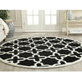 thumbnail image 1 of SAFAVIEH Chatham Giovanni Geometric Wool Area Rug, Black/Ivory, 7' x 7' Round, 1 of 7