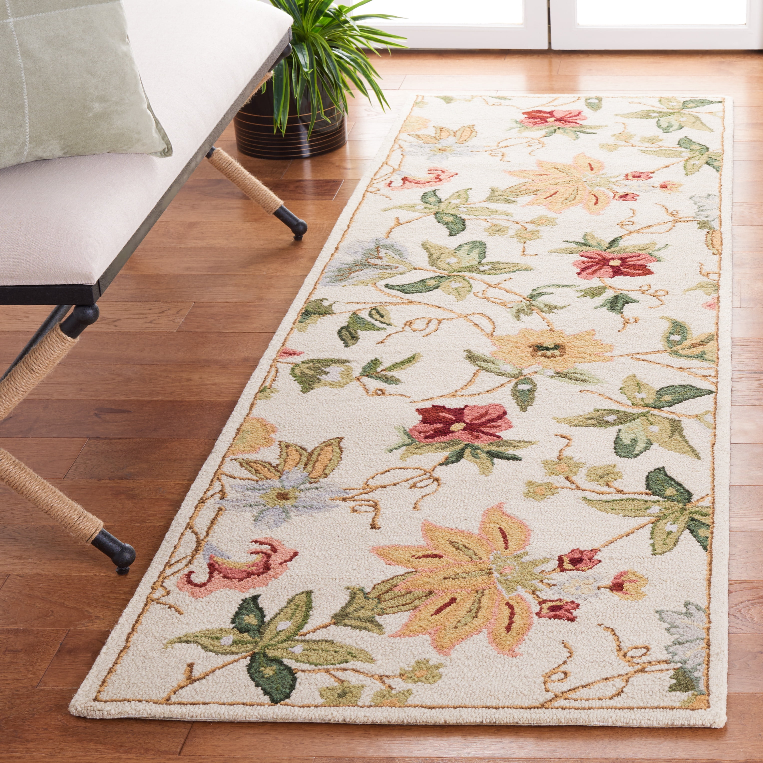 Safavieh Chelsea Gisselle Bordered Wool Runner Rug, Ivory, 2'6" x 20'