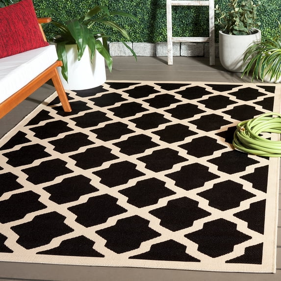 Safavieh Courtyard Amber Geometric Indoor/Outdoor Area Rug, Black/Beige, 4' x 5'7"