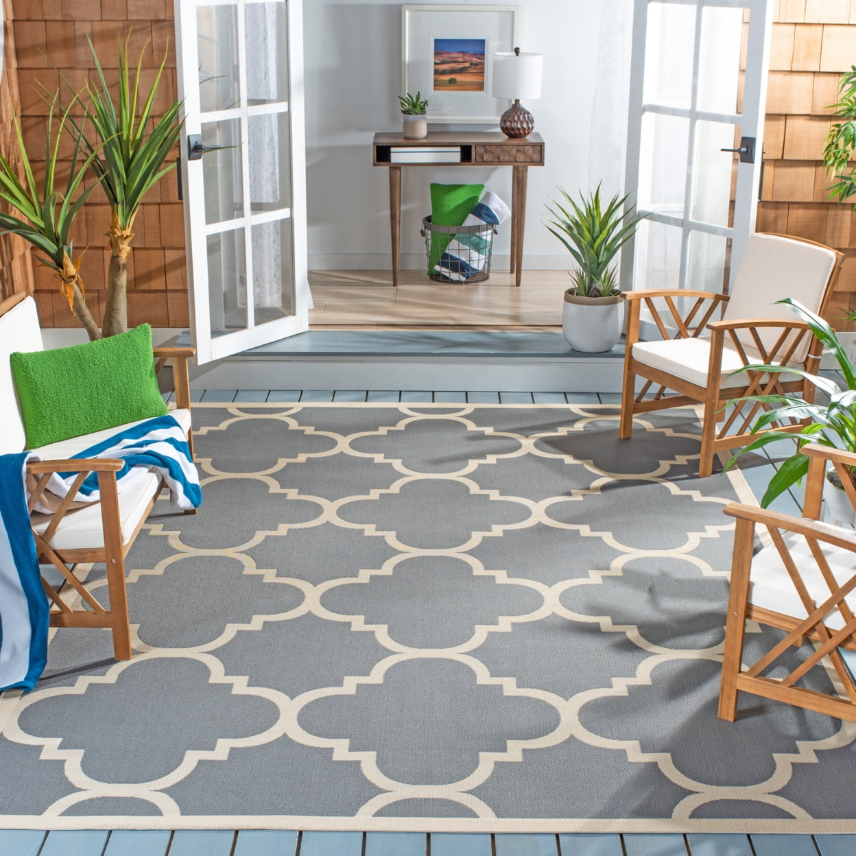 Modern Grey/Beige Synthetic 4'x4' Square Indoor/Outdoor Rug
