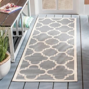 Safavieh Courtyard Becky Quatrefoil Indoor/Outdoor Runner Rug, 2'3" x 6'7", Grey/Beige
