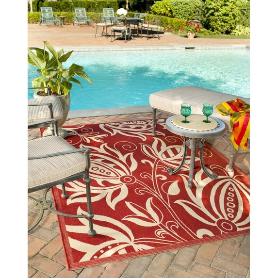 Safavieh Courtyard Crystal Floral Indoor/Outdoor Area Rug, Red/Natural, 5'3" x 7'7"