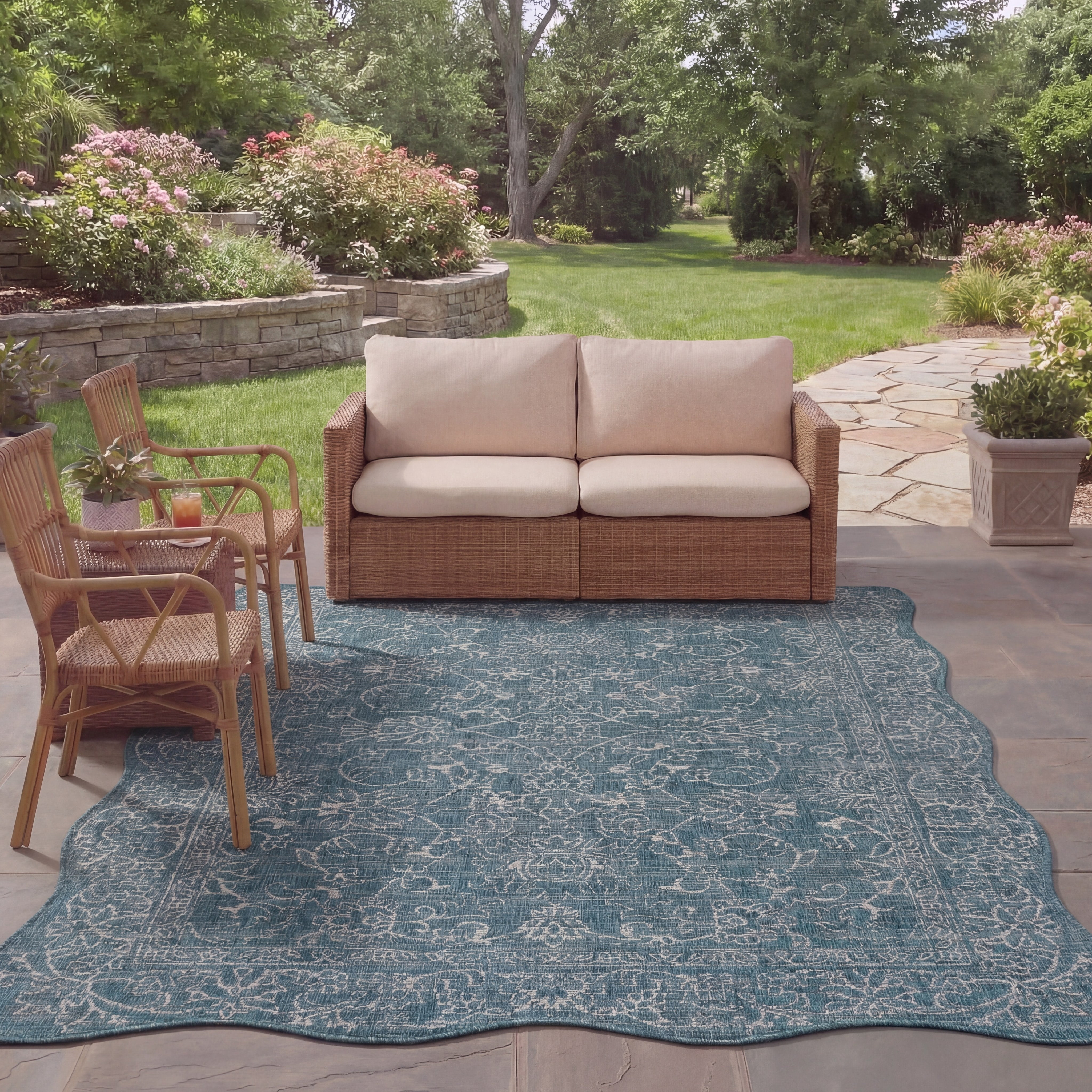 Safavieh Courtyard Darin Botanical Indoor/Outdoor Area Rug, Navy/Ivory, 6'7" x 9'6" Scalloped