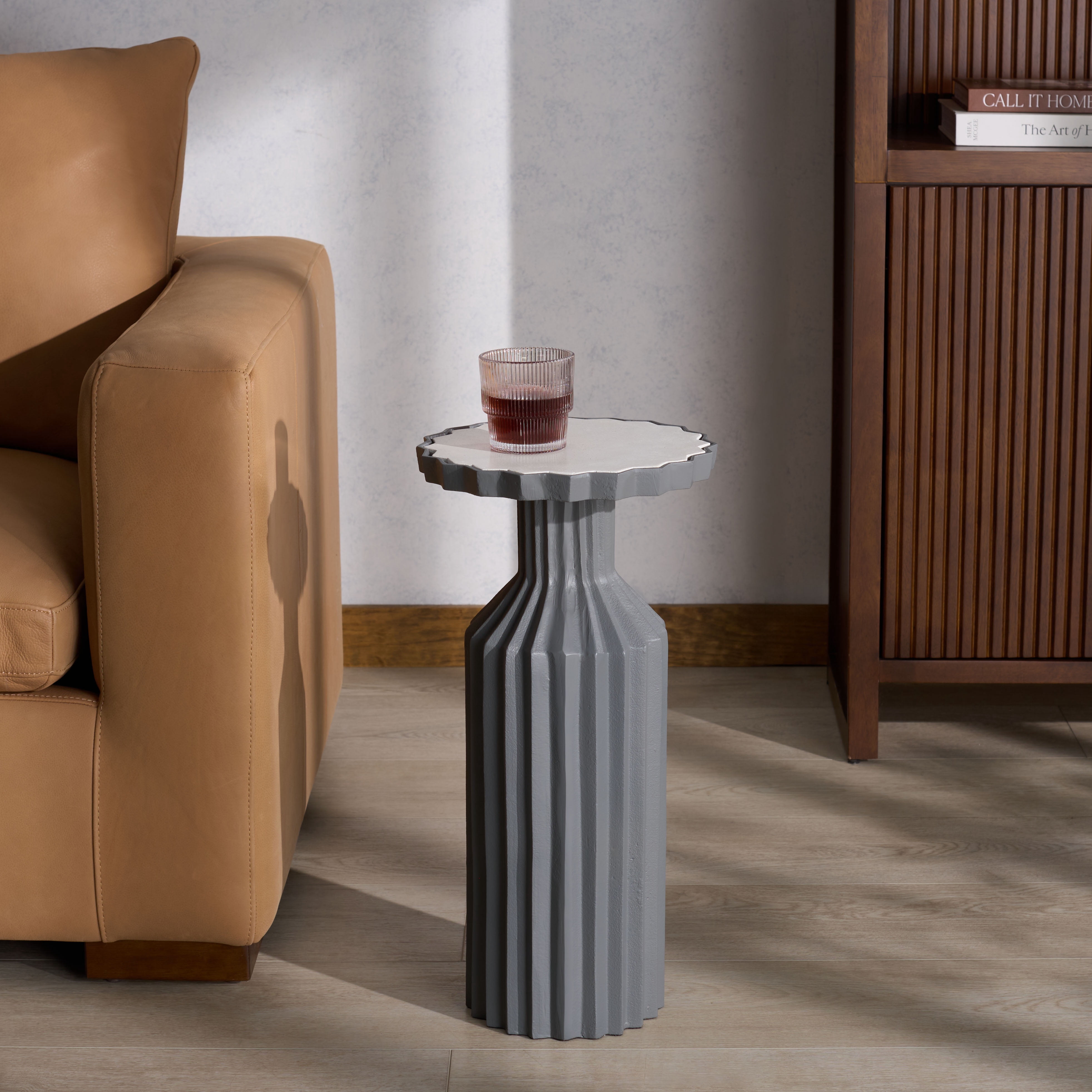 Safavieh Couture Cindylyn Concrete Top Modern End Table, Gray/White
