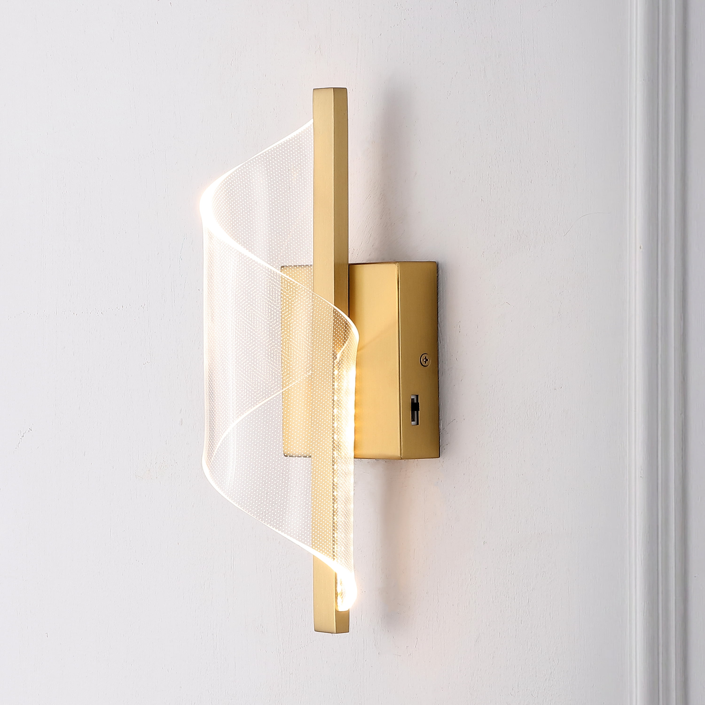 Safavieh Couture Leighton Clear and Gold Modern Acrylic Wall Sconce