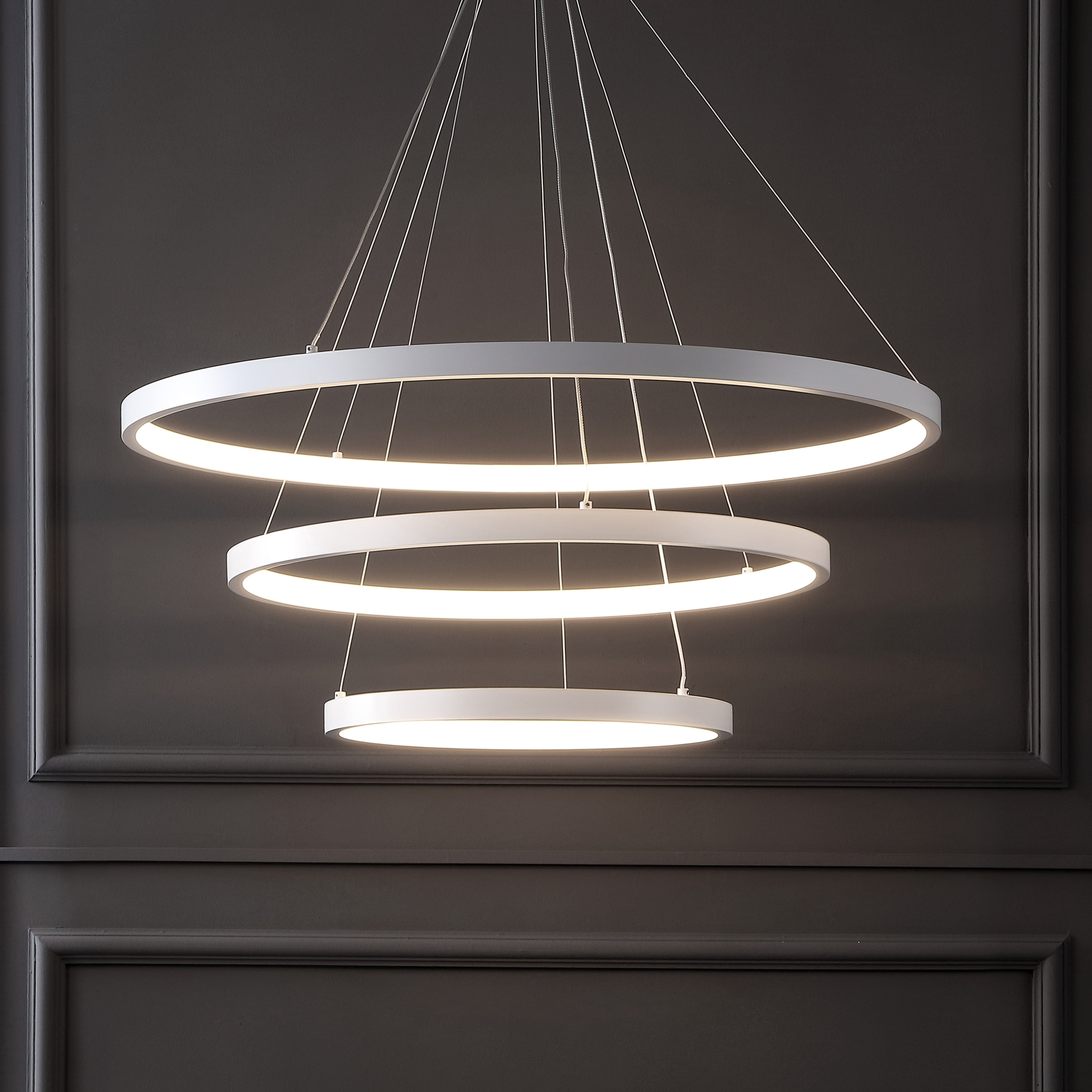 Meranda Black 31.5" Metal 3-Tier Chandelier