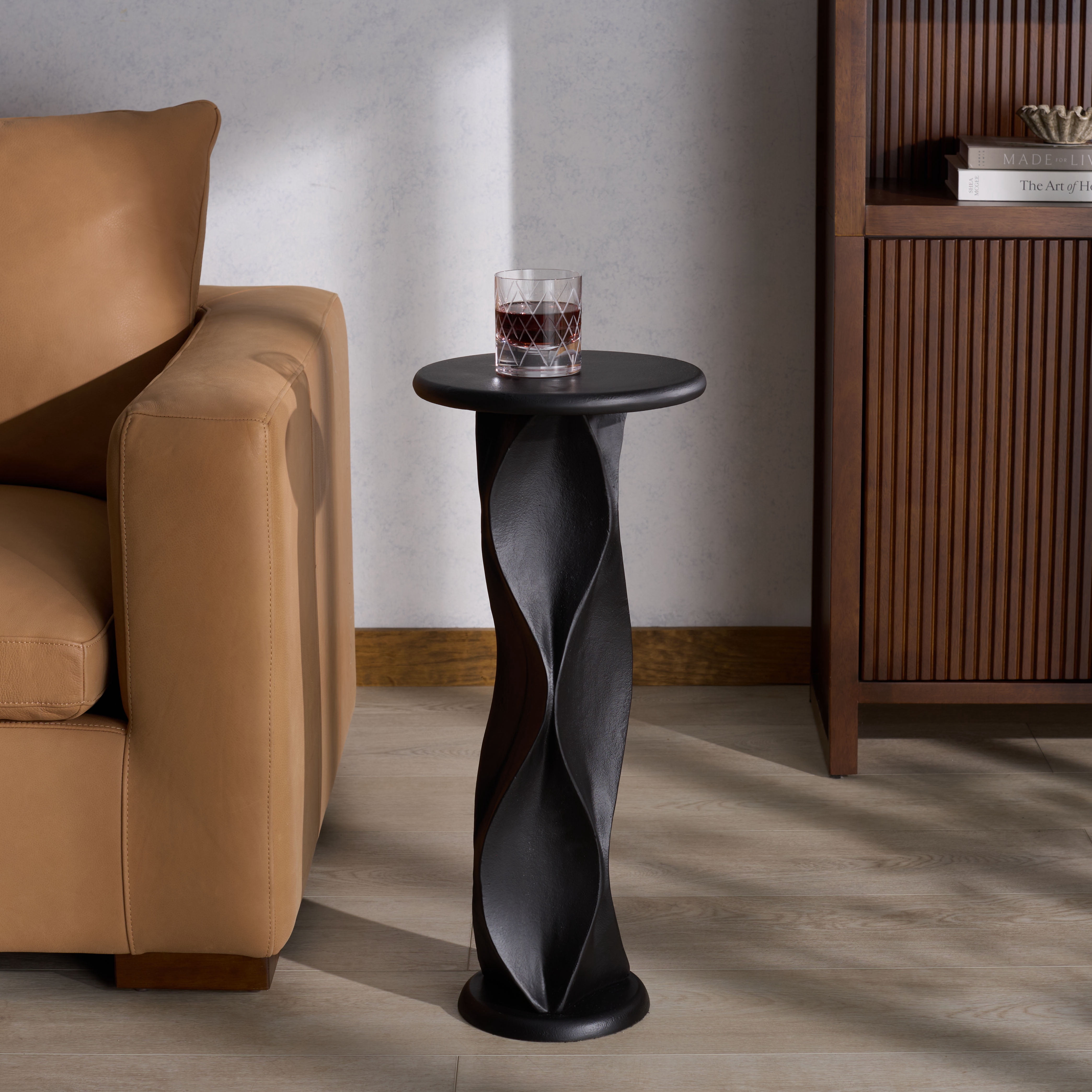 Safavieh Couture Zaylyn Metal Modern End Table, Black