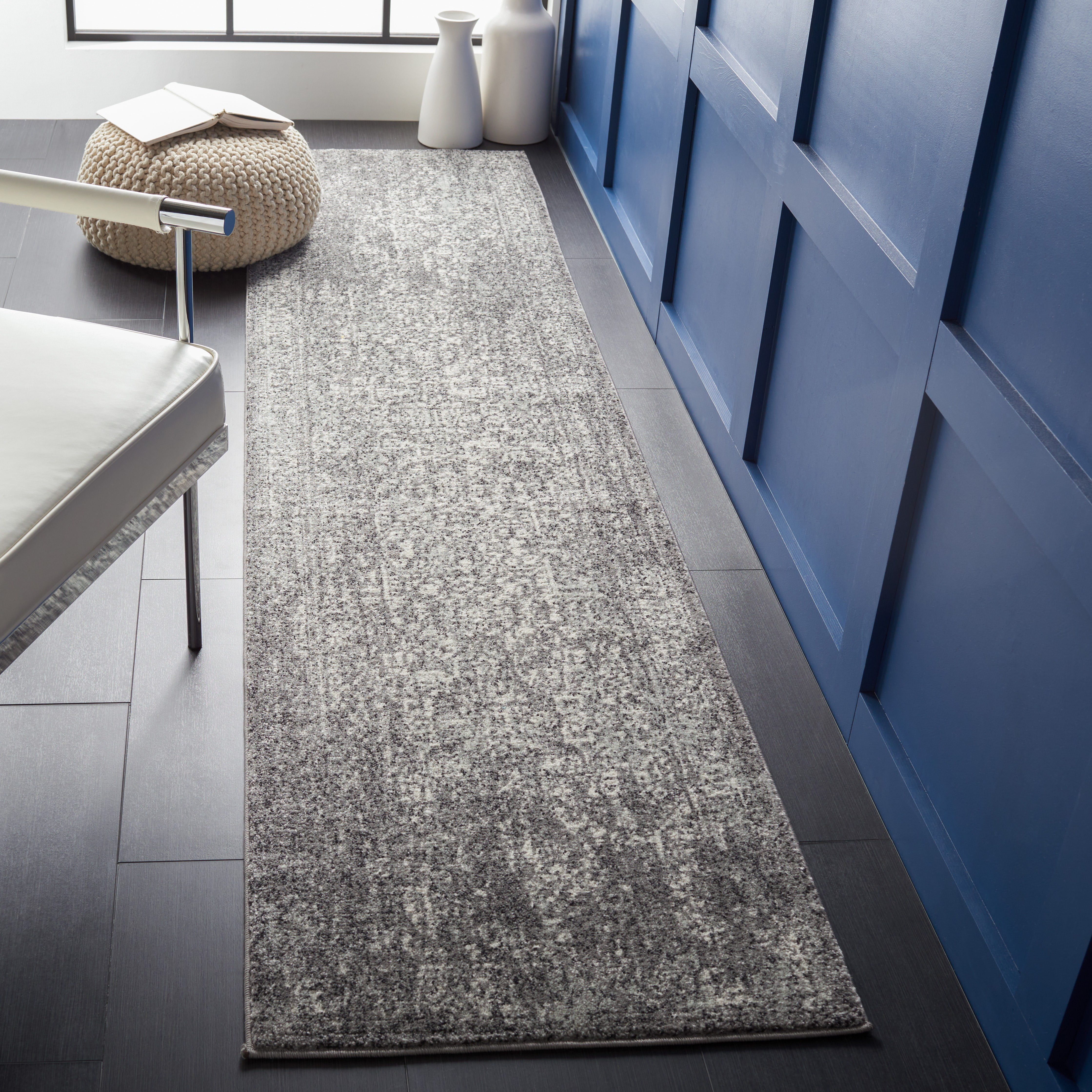Safavieh Evoke Trena Floral Runner Rug, Gray/Ivory, 2'2" x 17'