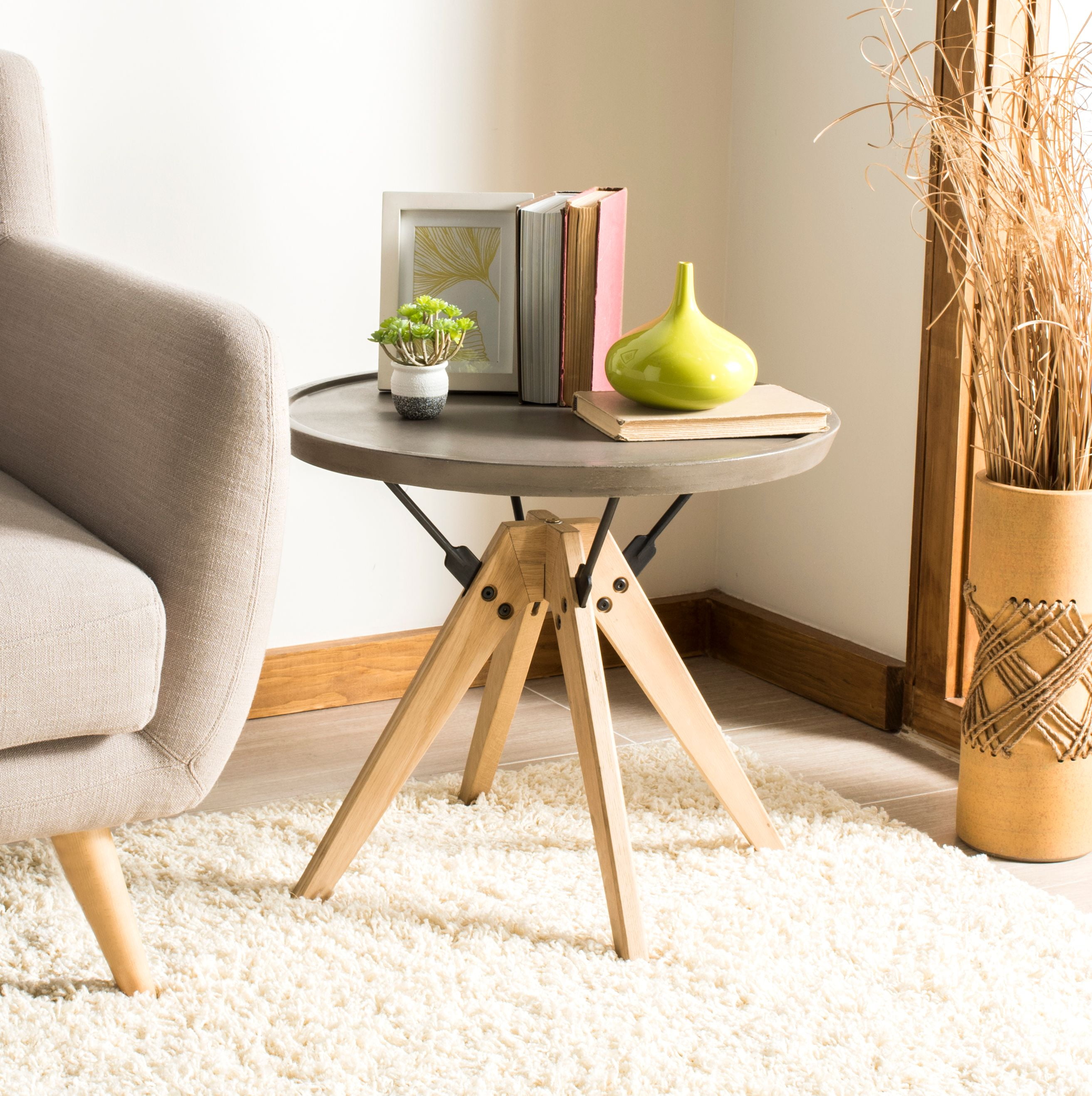 Safavieh outdoor side table discount