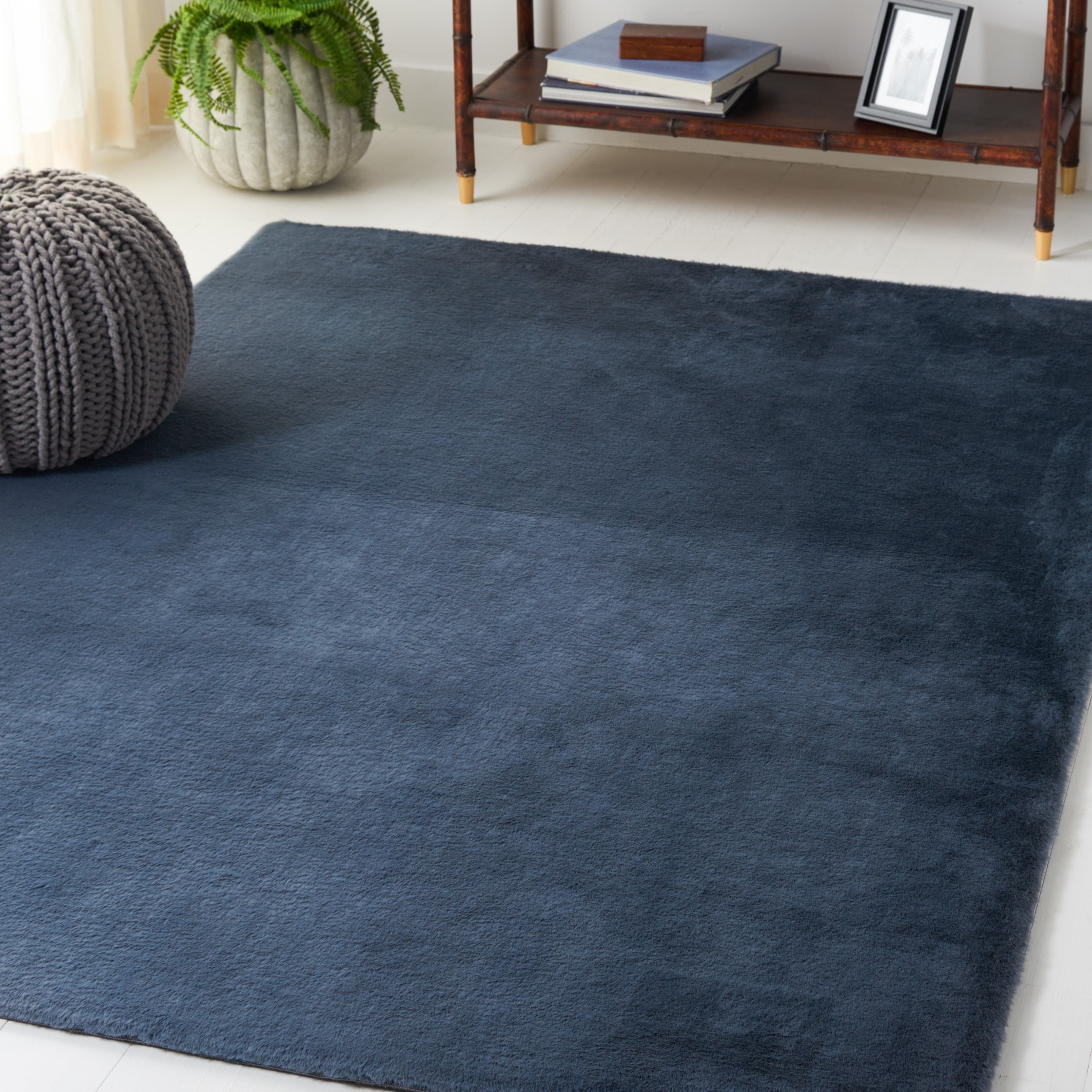Safavieh Faux Rabbit Fur David Solid Machine Washable Slip Resistant Area Rug, Dark Gray, 4' x 6'