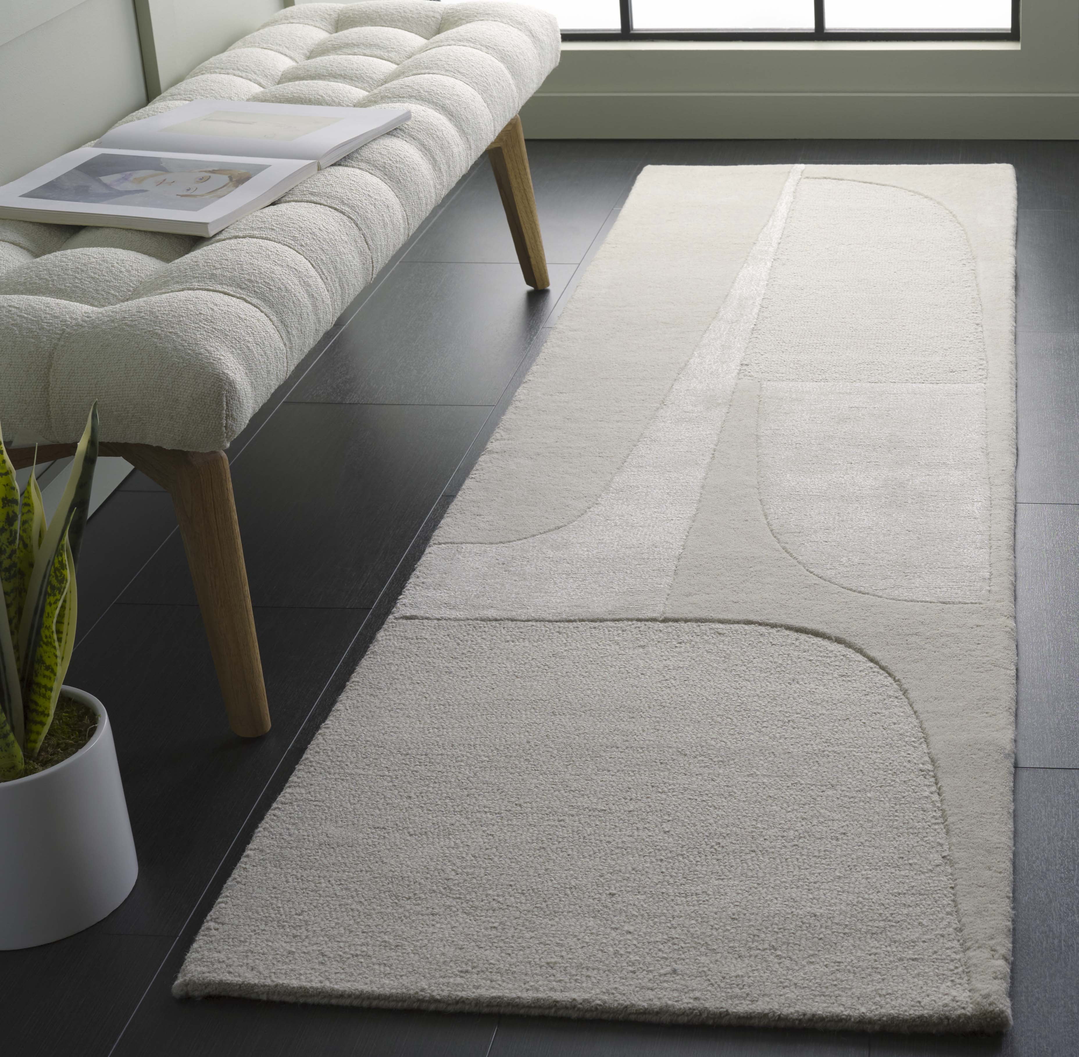 Safavieh Fifth Avenue Serrena Geometric Runner Rug, Gray, 2'3" x 8'