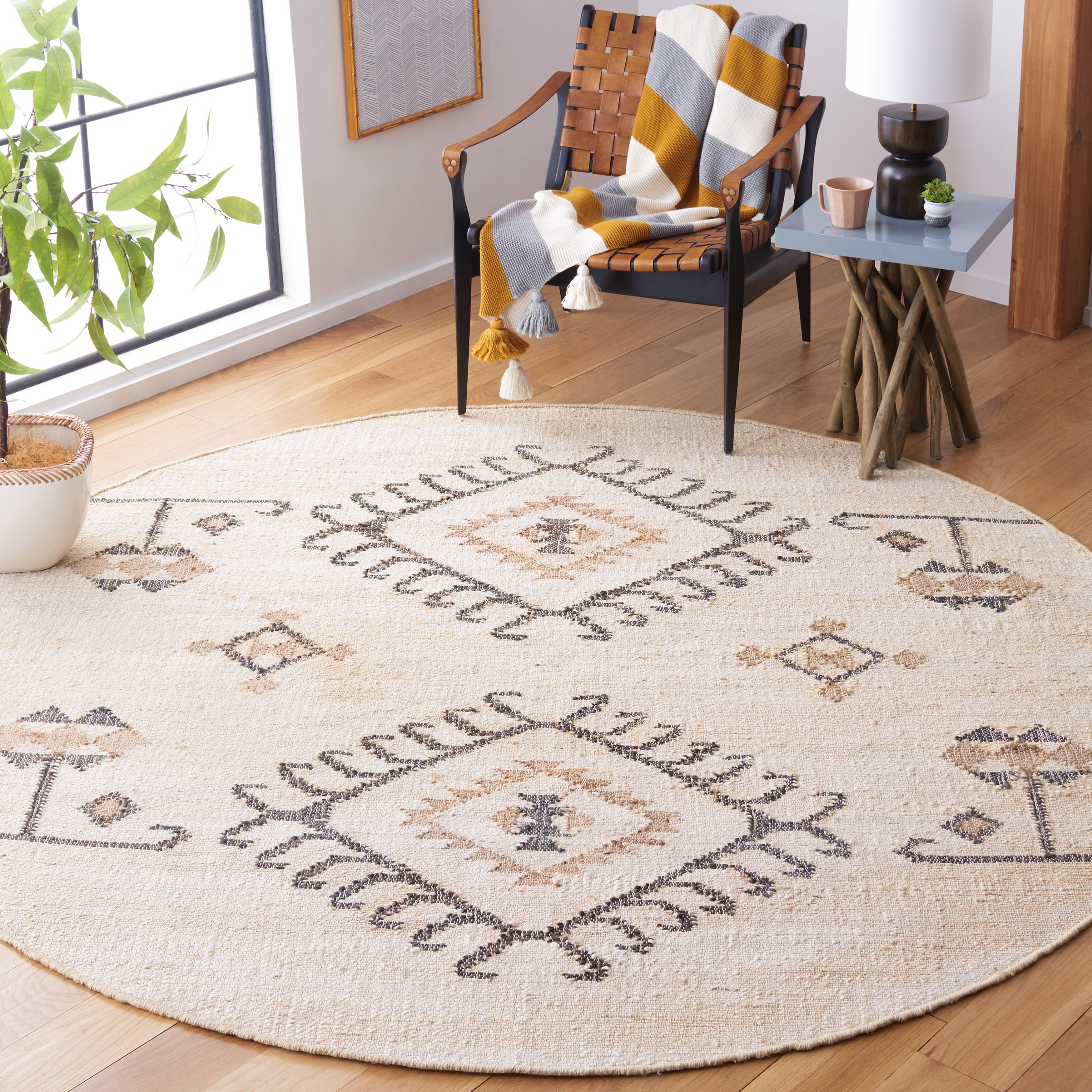 Safavieh Kilim Lisette Tribal Area Rug, Ivory/Black, 9' x 9' Round