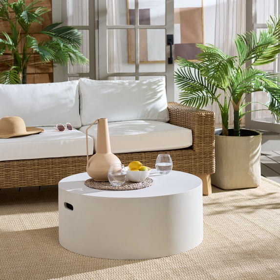 Safavieh Georgia Outdoor Modern Round Polyfiber Coffee Table, White
