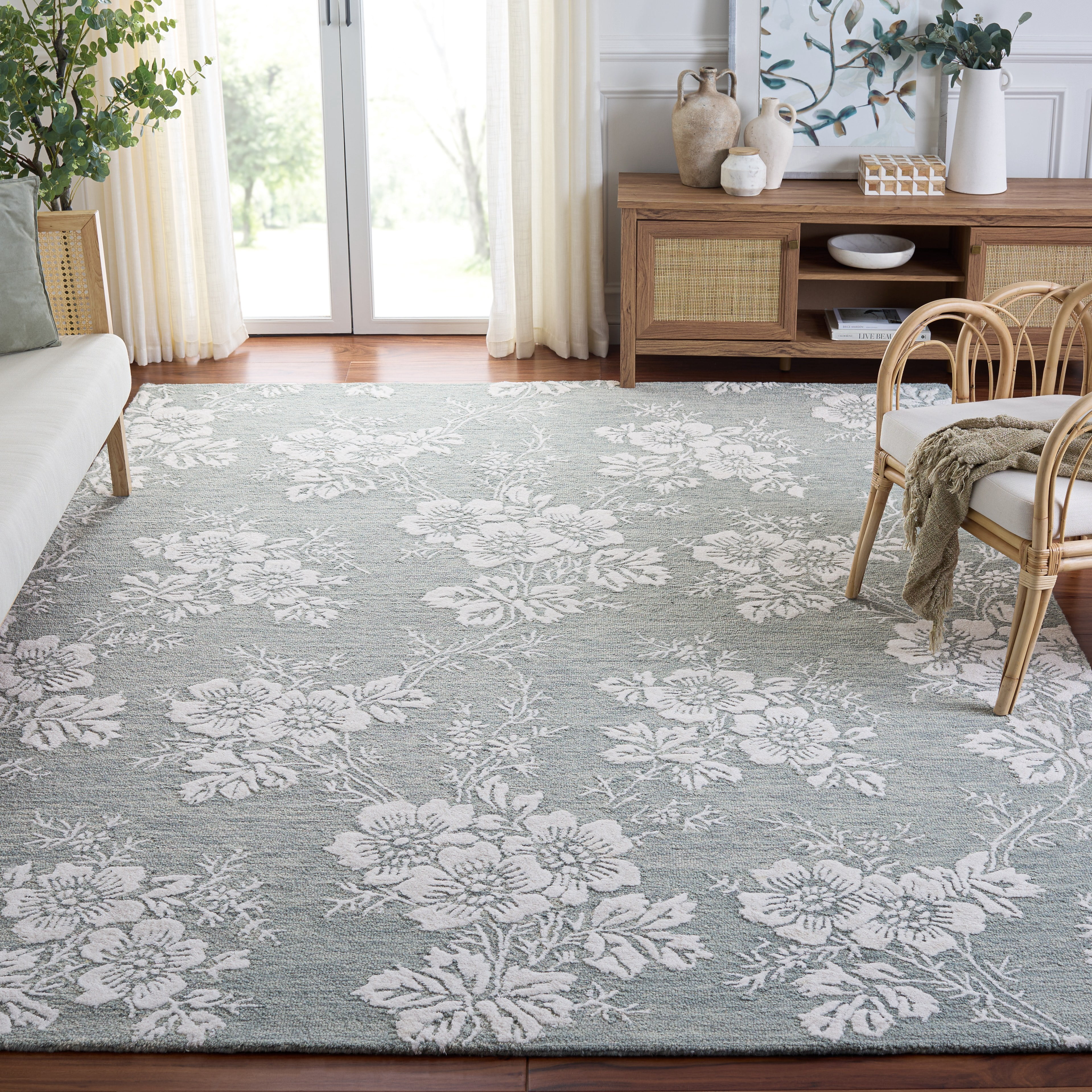 Safavieh Glamour Declan Floral Area Rug, Blue/Ivory, 8' x 10'