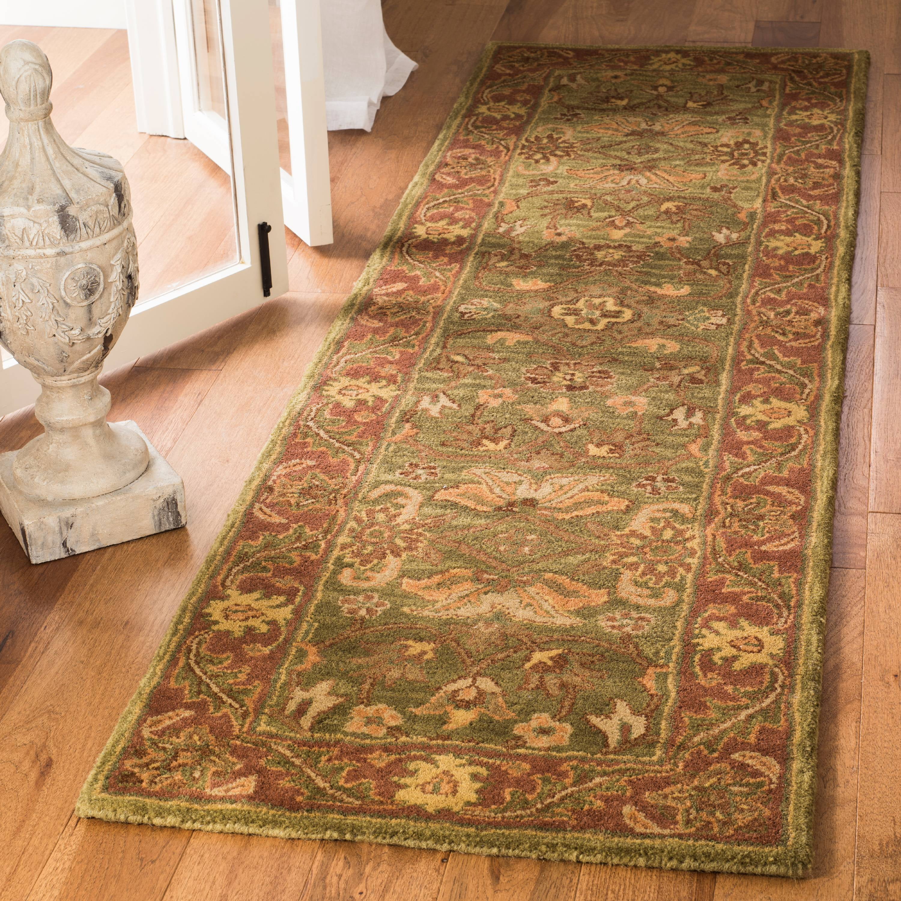 Santoyo Hand-Tufted Wool Green and Rust Area Rug