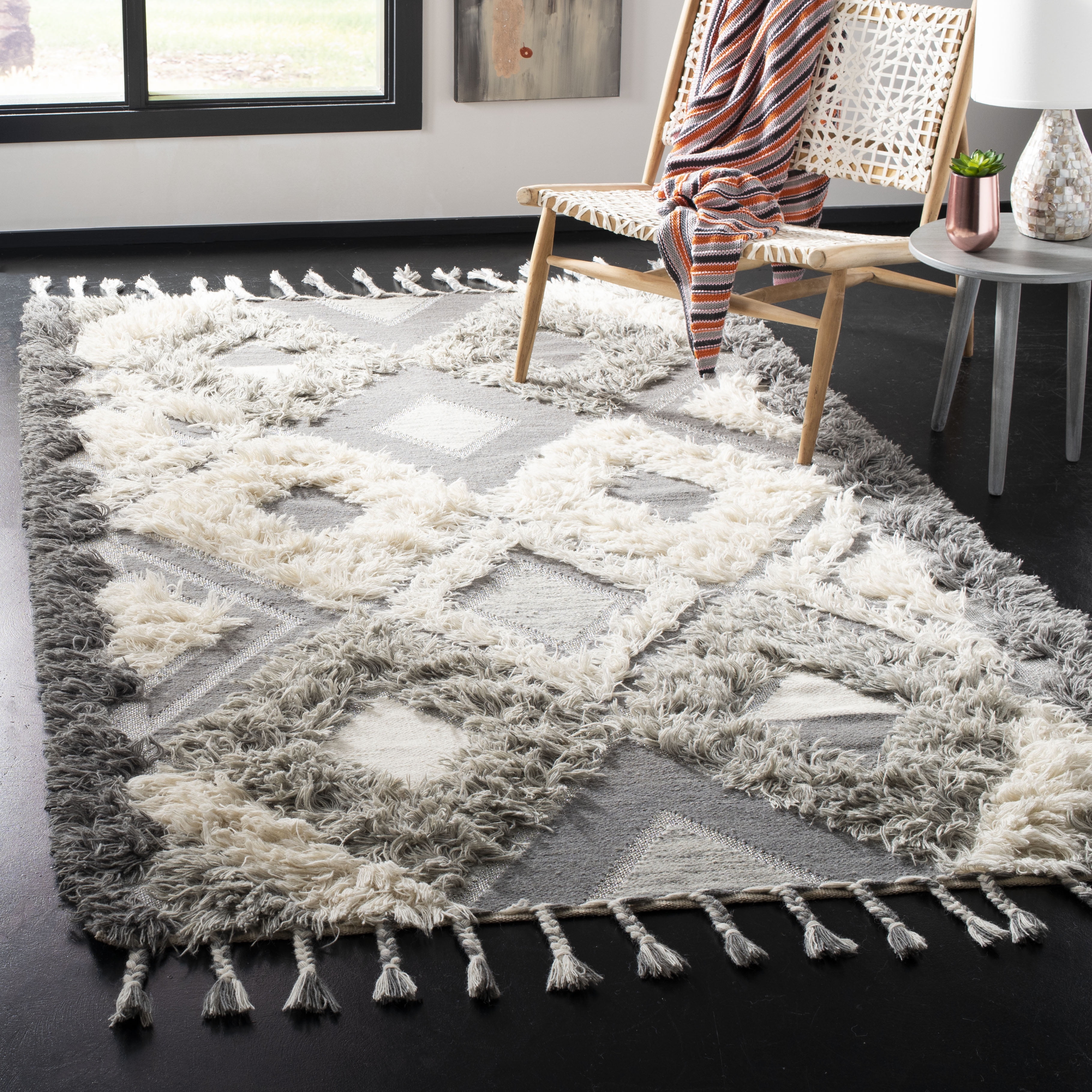 Gray and Ivory Hand-Knotted Wool Diamond Rug 6' x 9'
