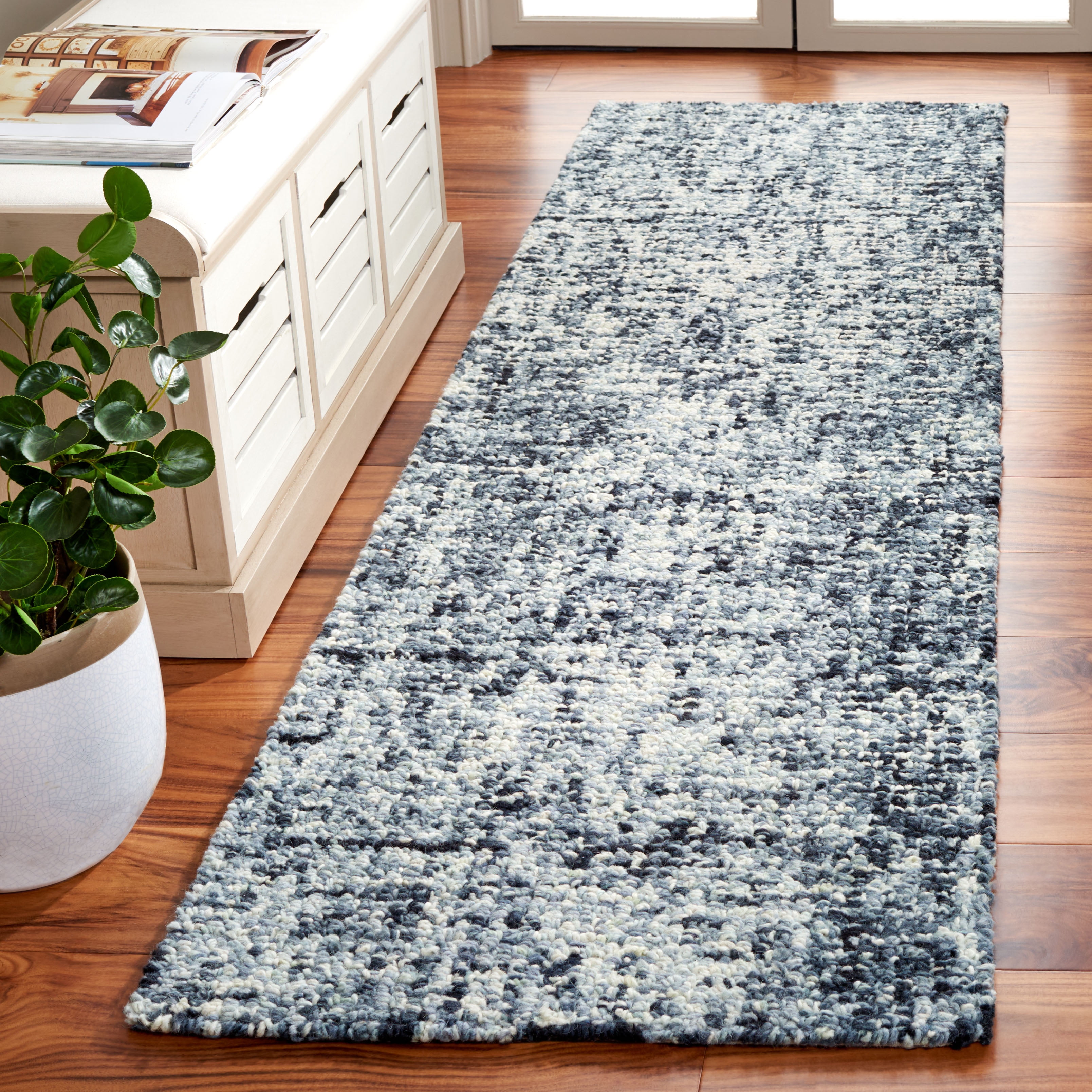 SAFAVIEH Abstract Ethelyn Solid Runner Rug, Black/Ivory, 2'3" x 8'