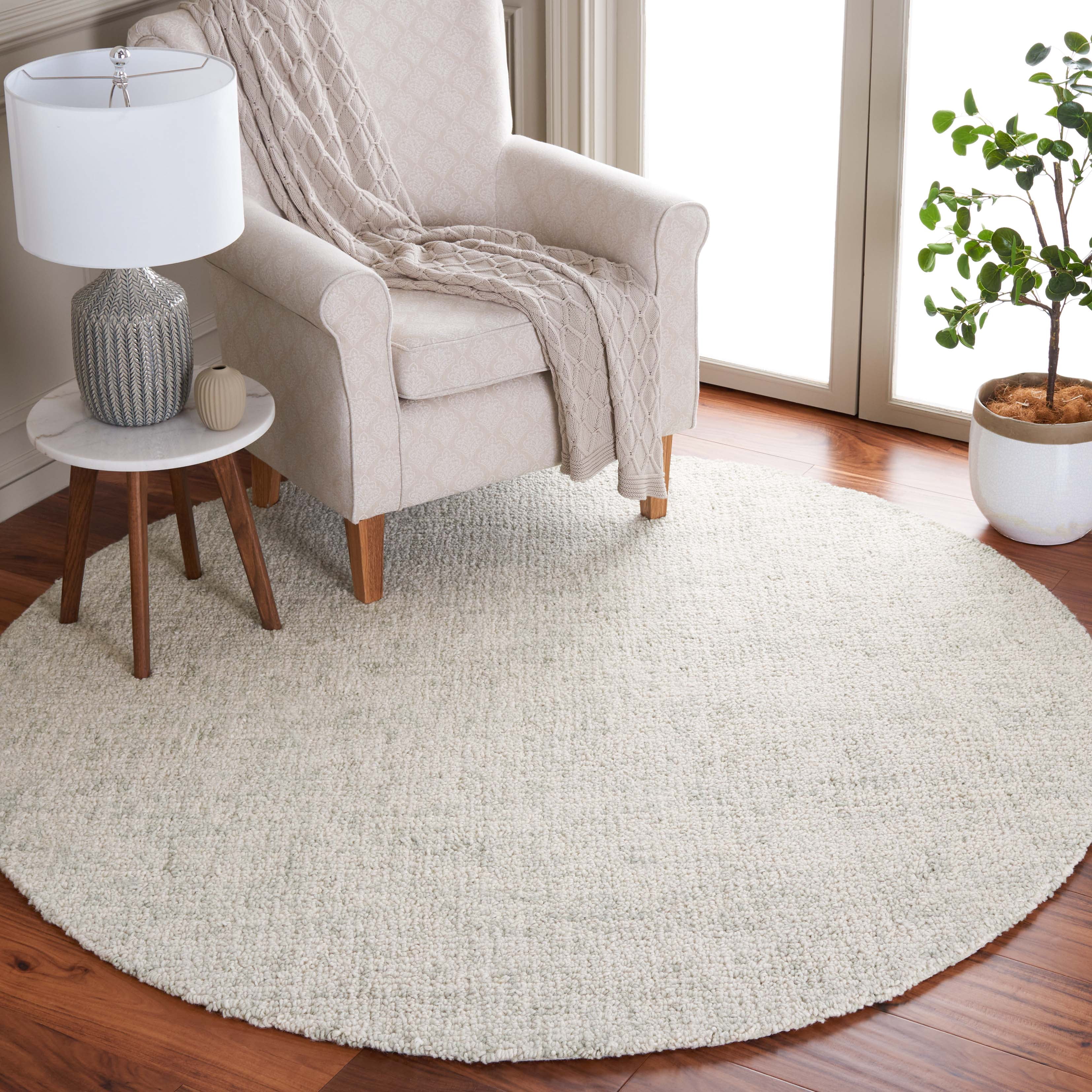 SAFAVIEH Abstract Ethelyn Solid Area Rug, Light Sage/Ivory, 6' x 6' Round