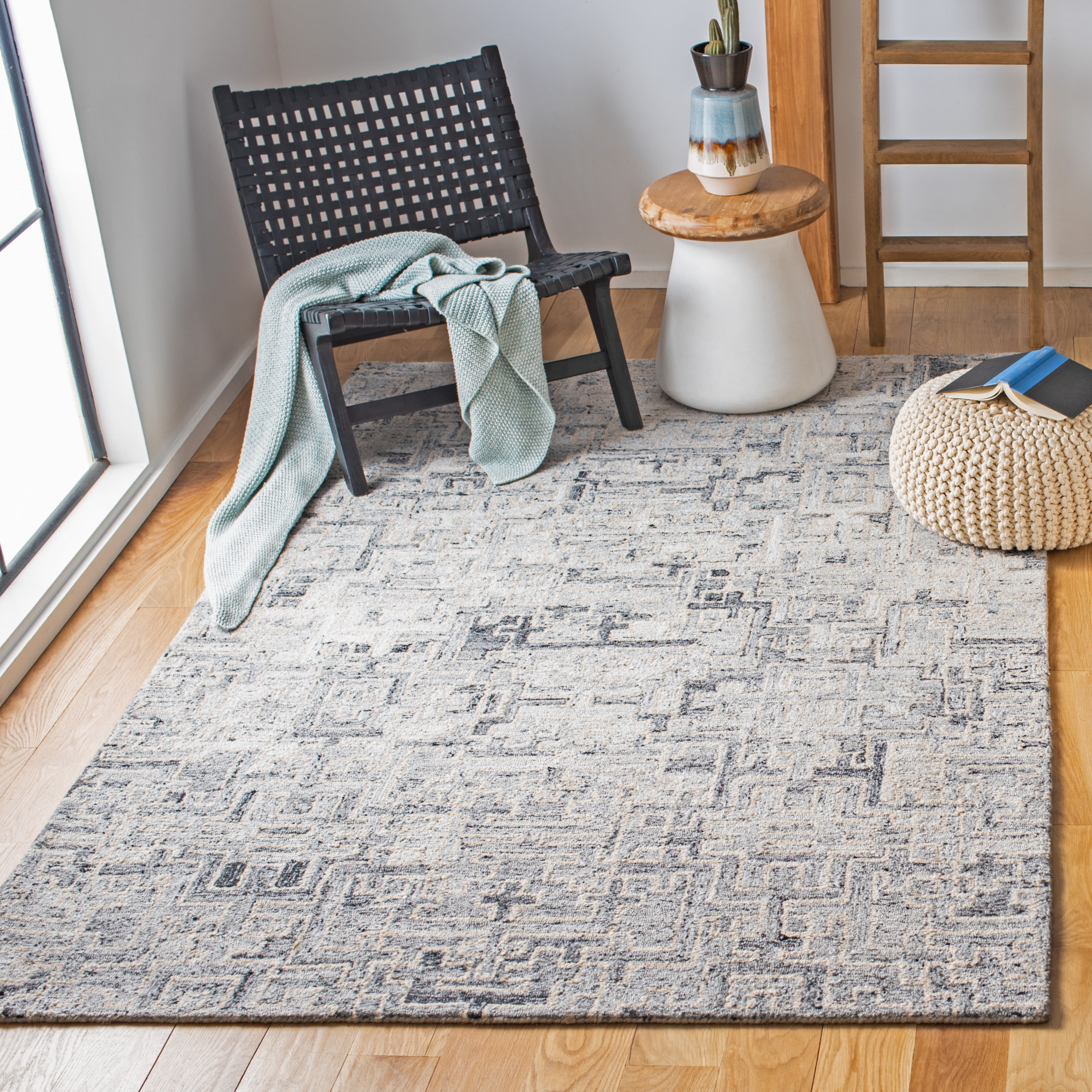 SAFAVIEH Abstract Edvin Abstract Area Rug, Ivory/Black, 3' x 5'