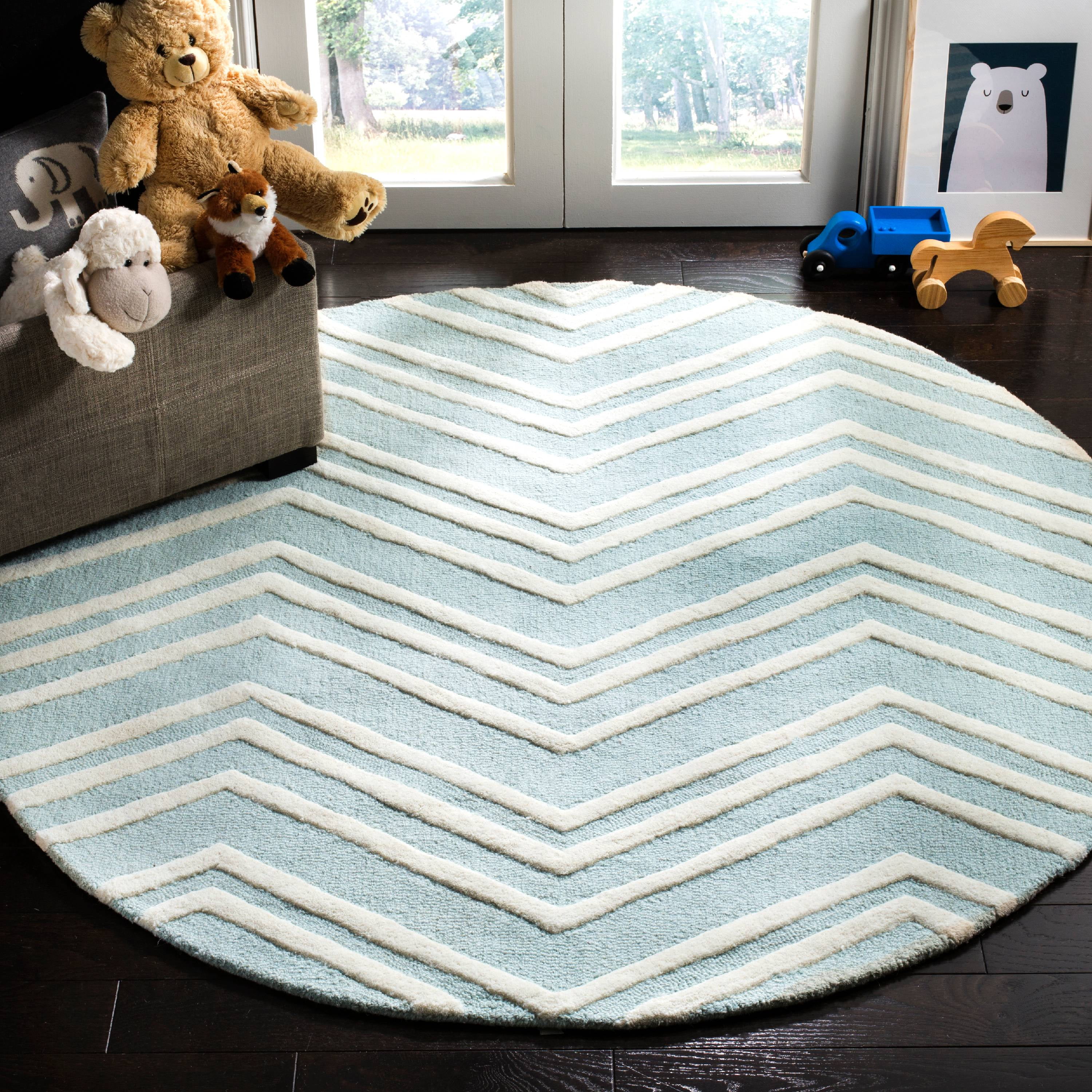 SAFAVIEH Kids Wave Chevron Wool Area Rug, Mint/Ivory, 5' x 5' Round