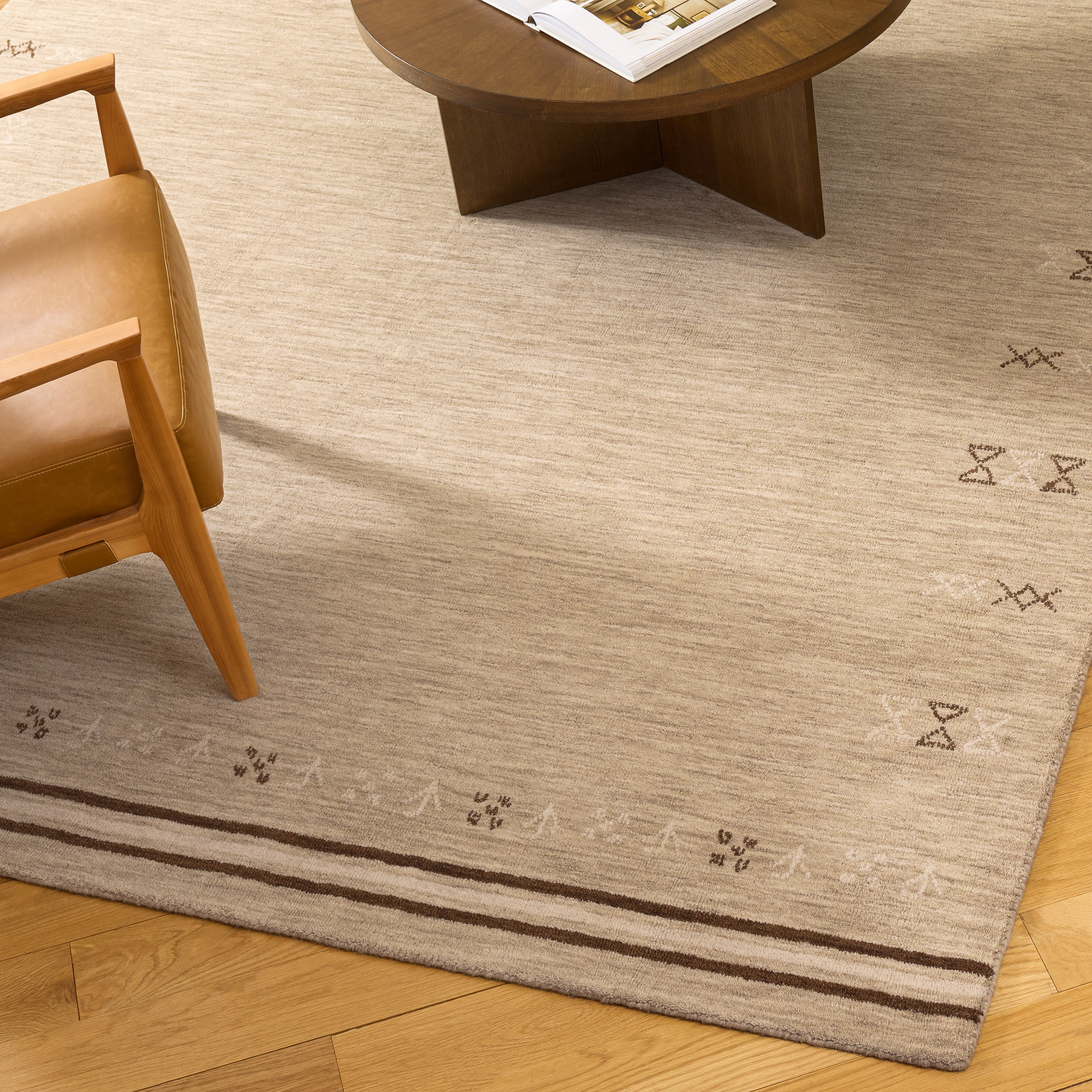 Safavieh Himalaya Jerrie Geometric Area Rug, Beige/Brown, 6' x 8'