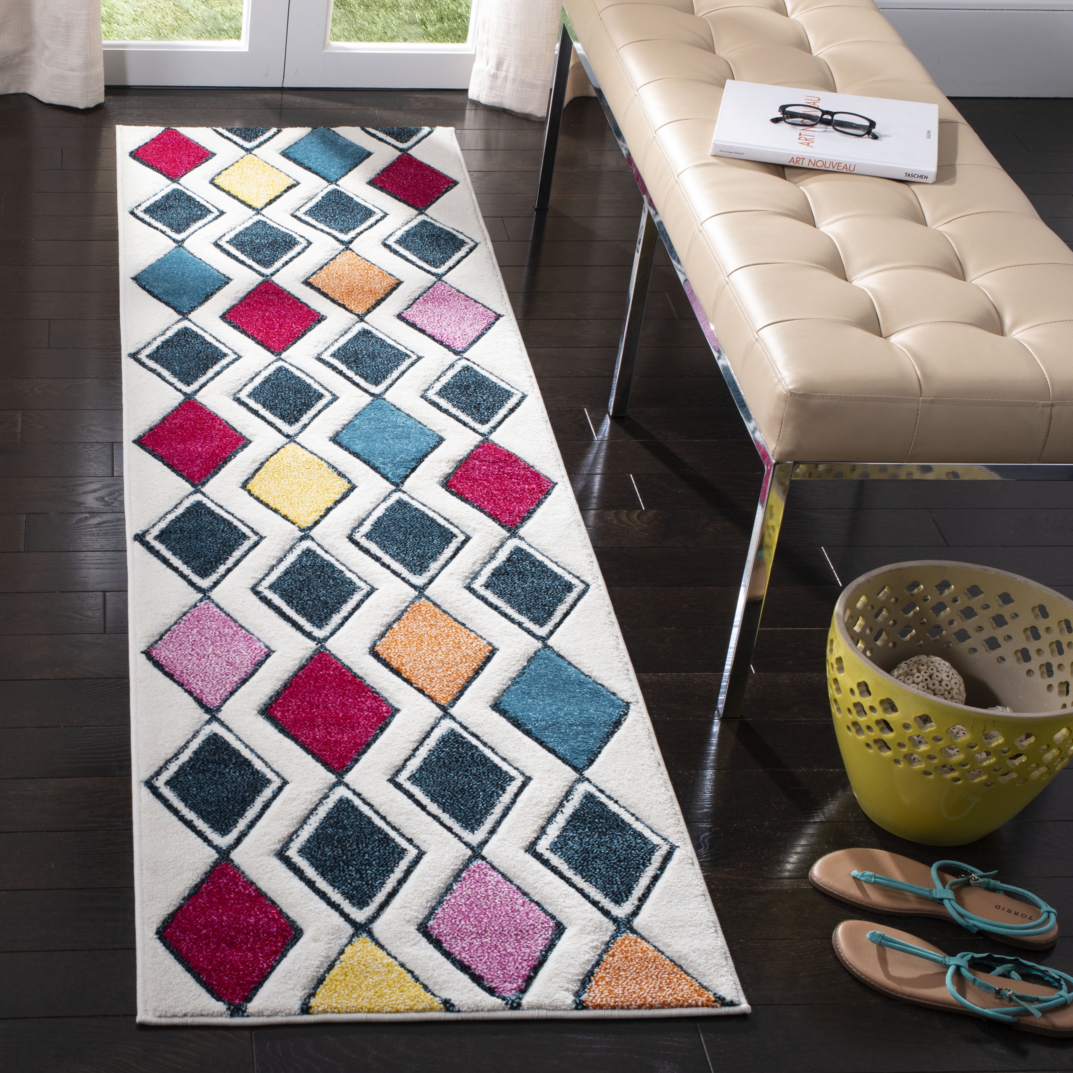 Safavieh Hollywood Ronni Geometric Runner Rug, Ivory/Peacock Blue, 2'3" x 10'