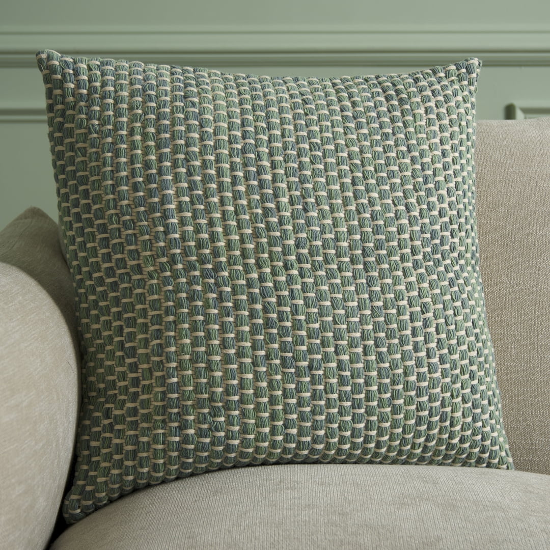Safavieh Ina 20" x 20" Modern Cotton Decorative Pillows, Green