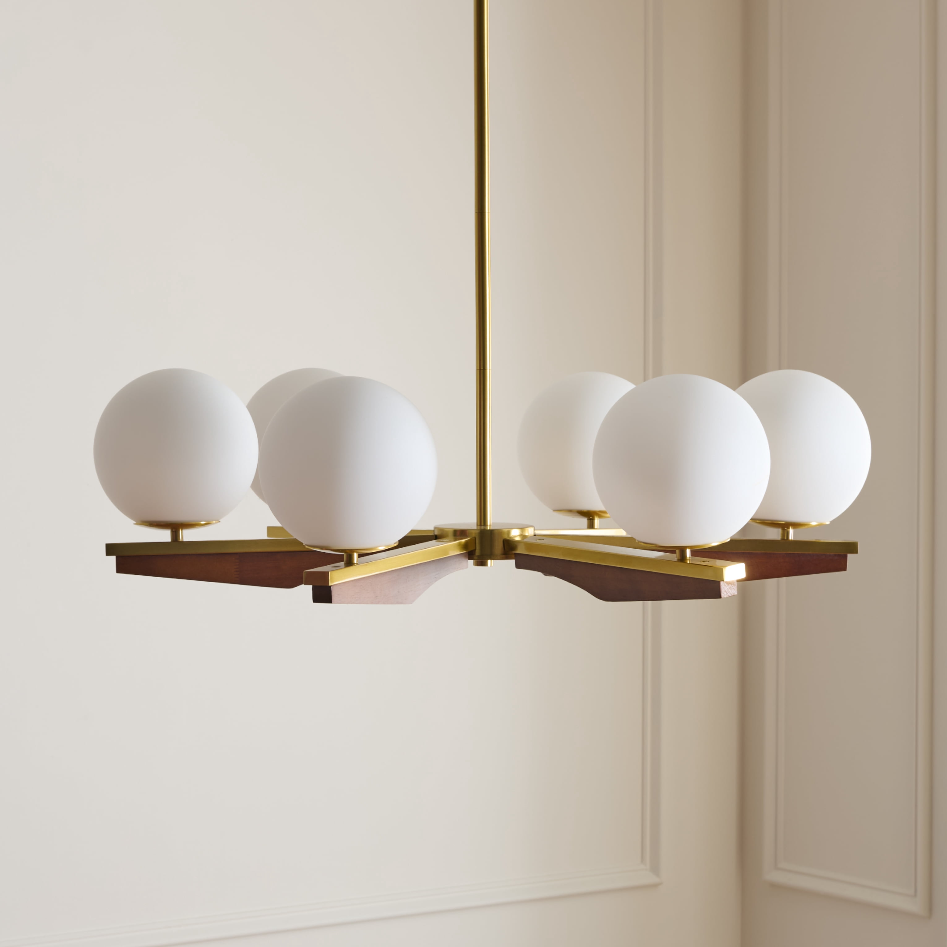 Safavieh Janna 6-Light Modern Brass/Walnut Chandelier