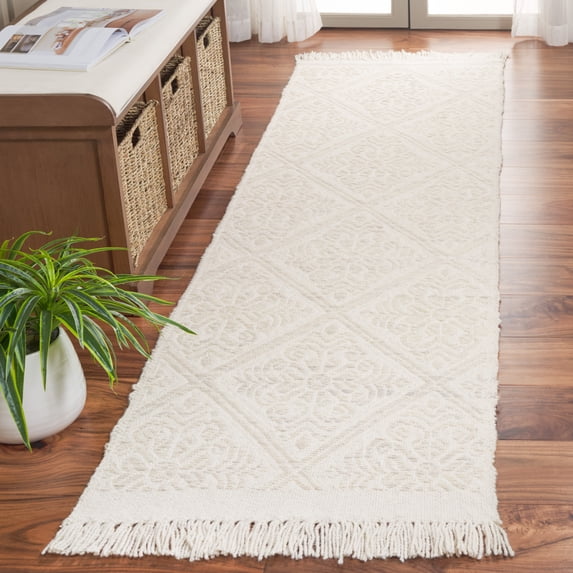 Safavieh Kilim Maegan Diamond Wool Runner Rug, Light Gray/Ivory, 2'3" x 8'