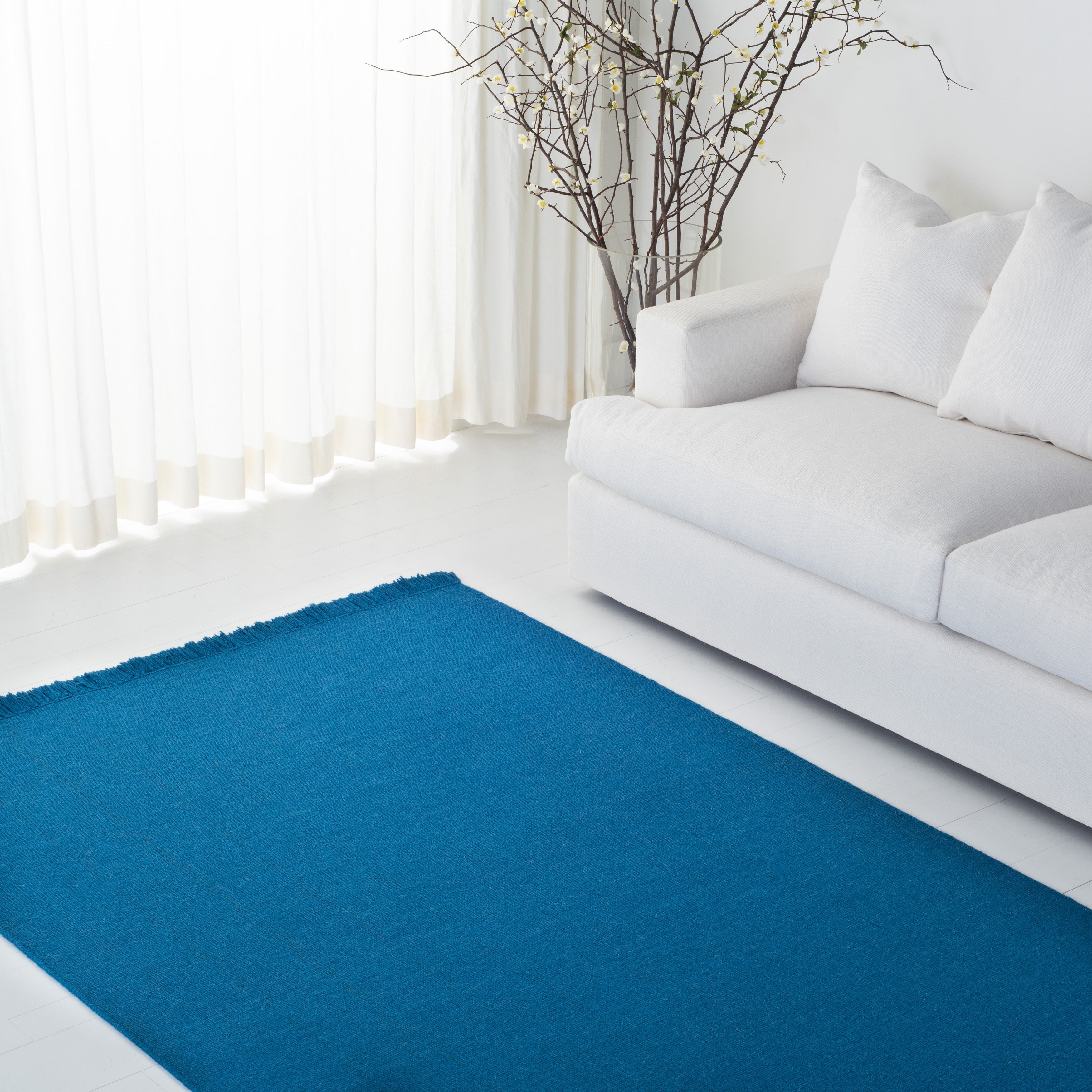 Hand-Knotted Chic Blue Wool 9' x 12' Area Rug