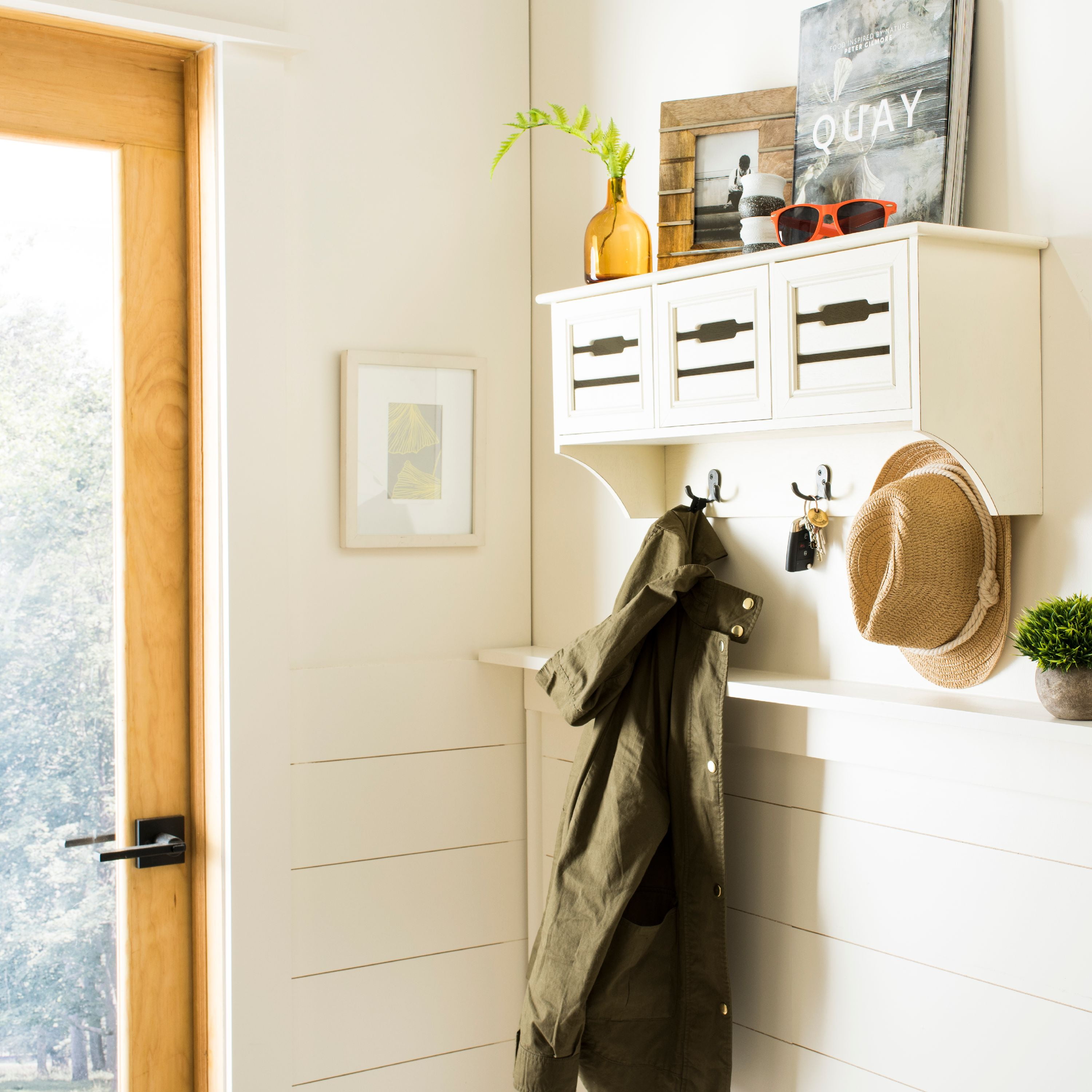 Safavieh Leon Hanging 3 Drawer Wall Rack (White)