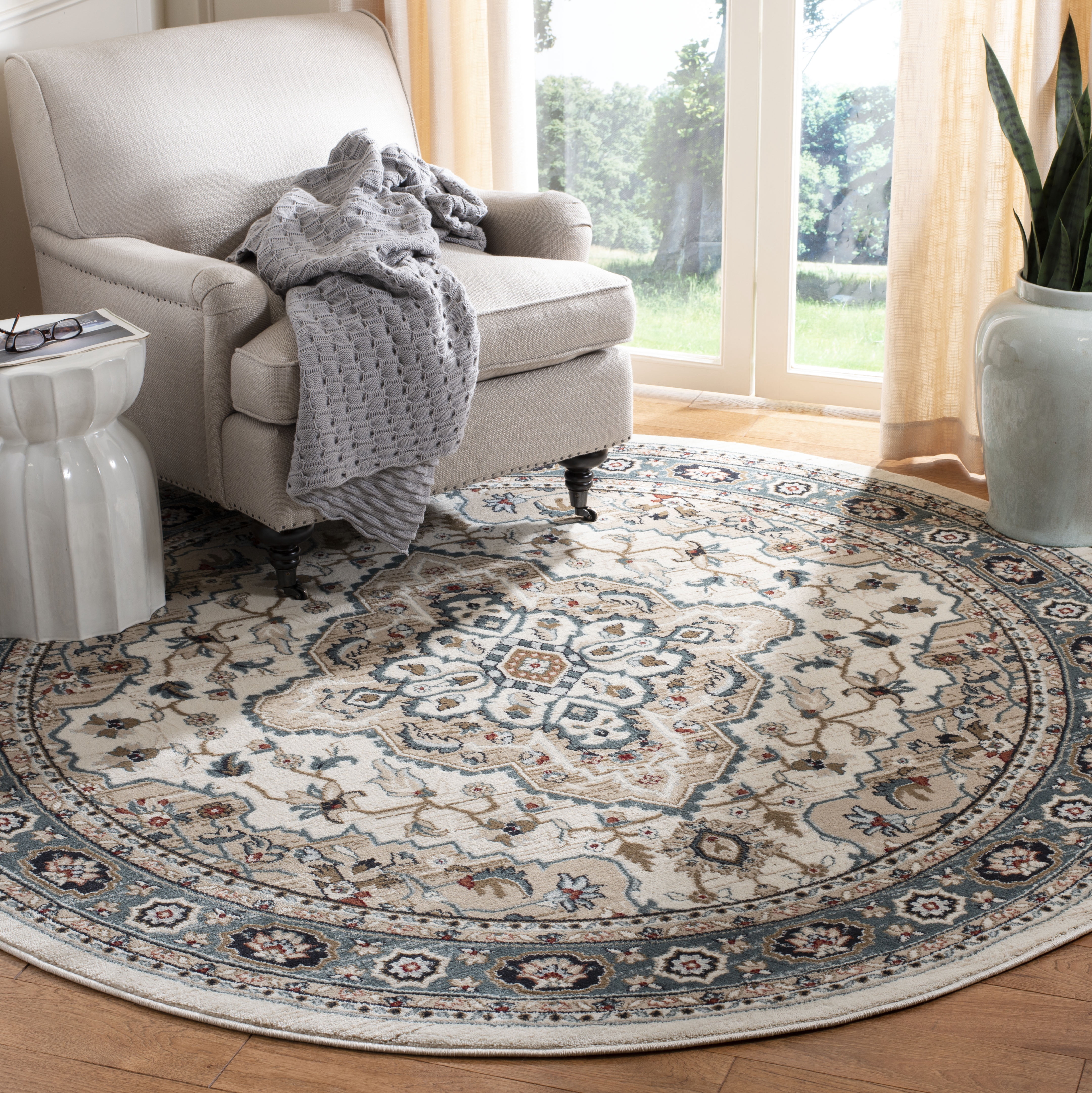 Safavieh Lyndhurst Idella Floral Area Rug, Cream/Beige, 4' x 4' Round