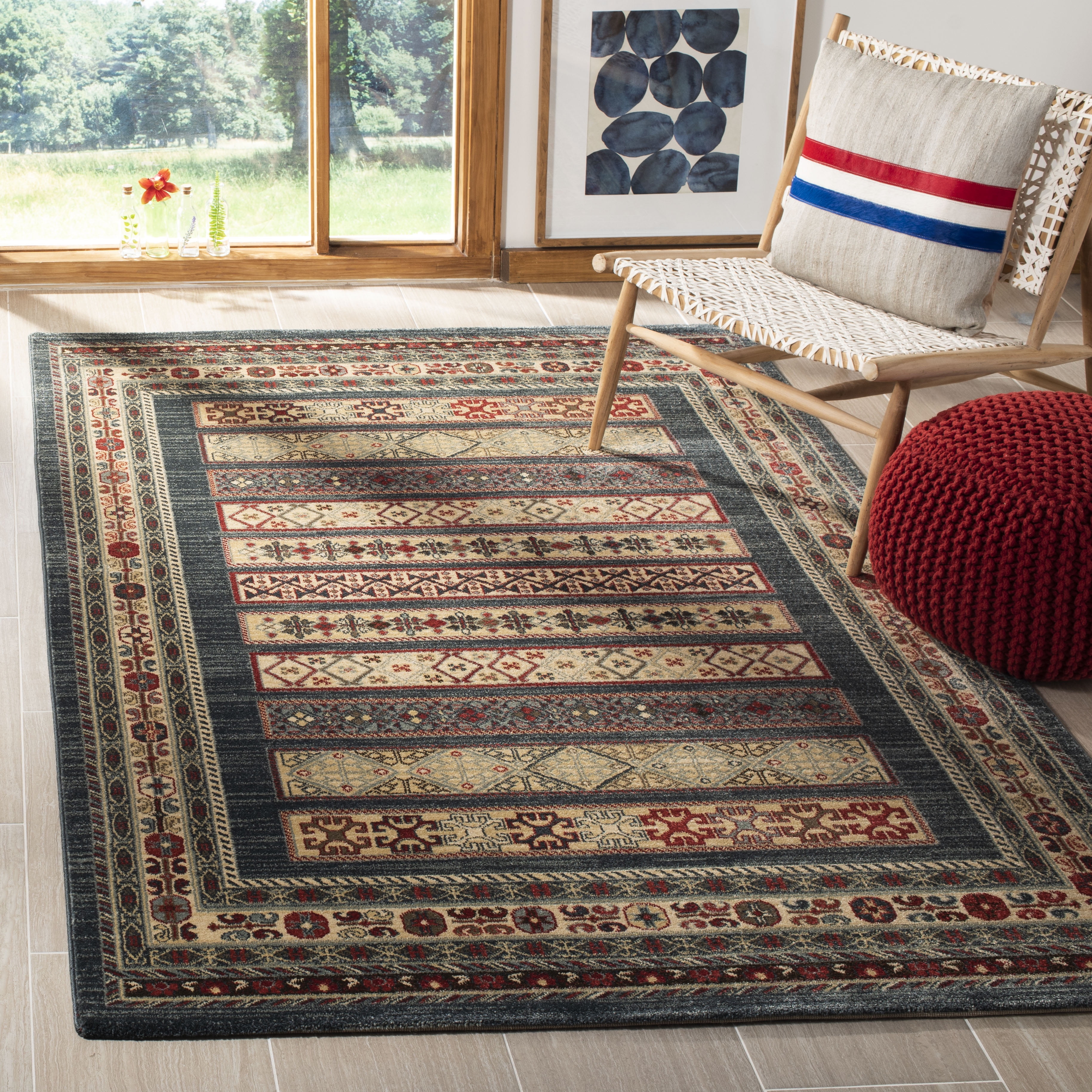 Elegant Mahal Navy/Cream 6'7" Square Synthetic Area Rug