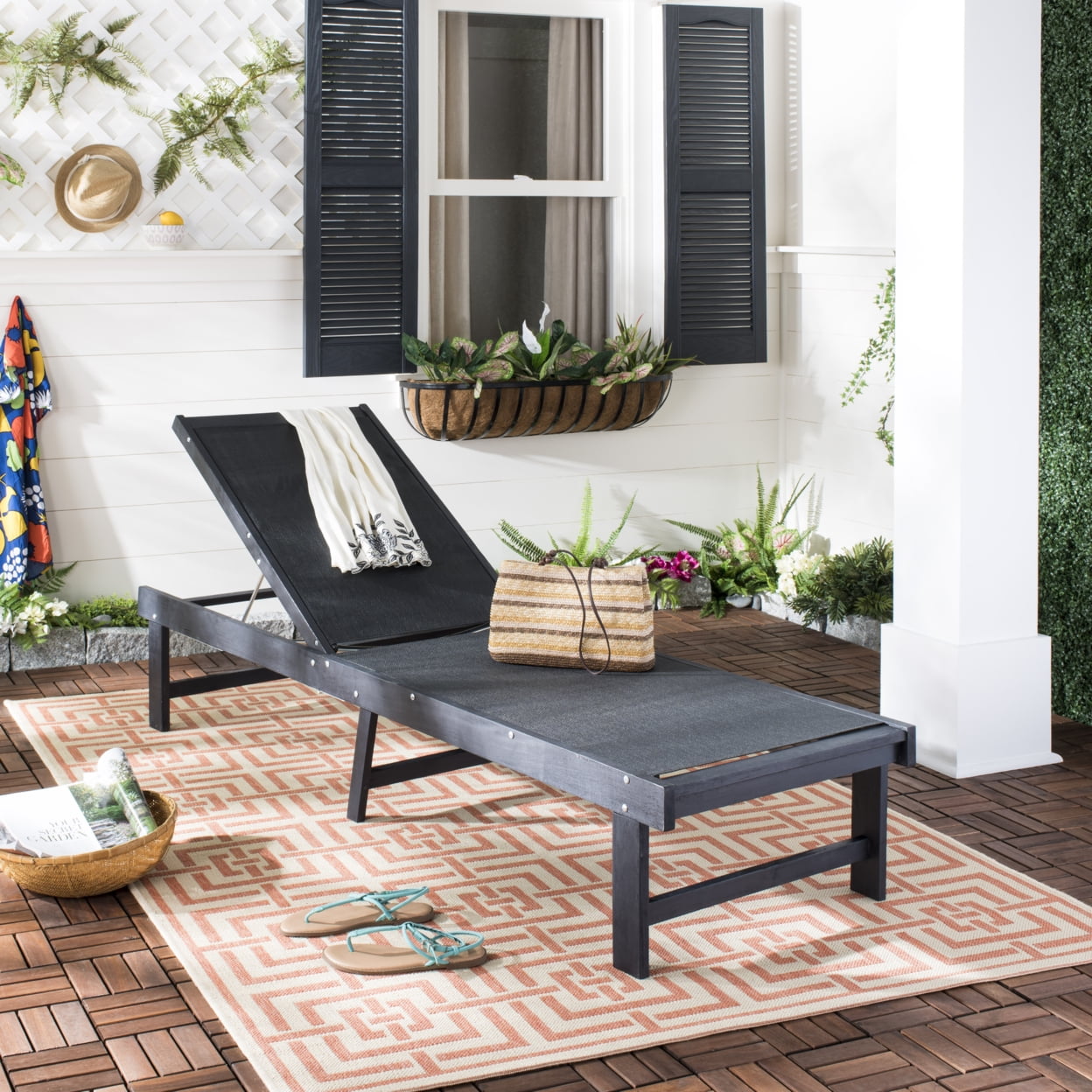 Safavieh manteca lounge chair deals