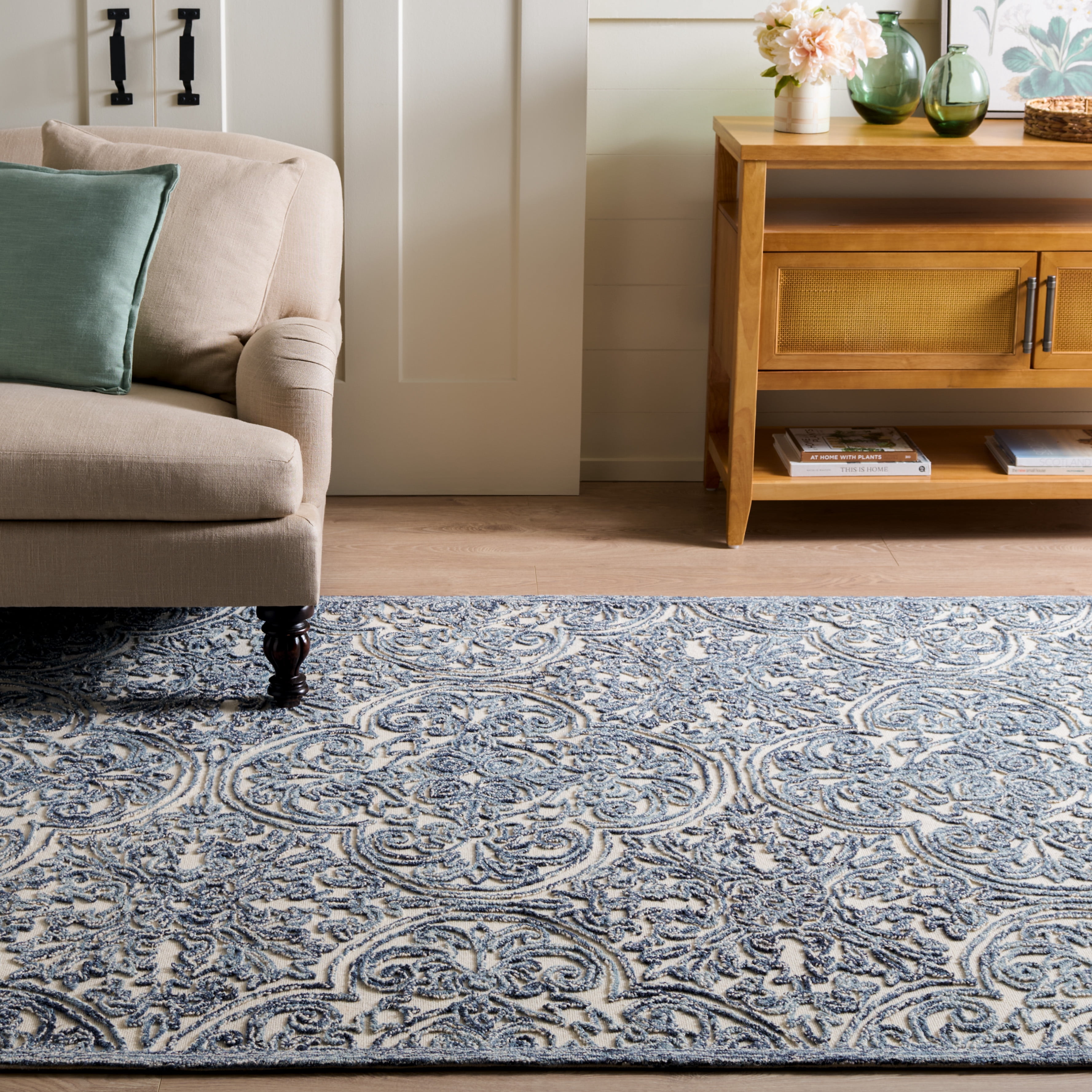 Safavieh Martha Stewart Trace Justina Floral Area Rug, Ivory/Blue, 8' x 10'