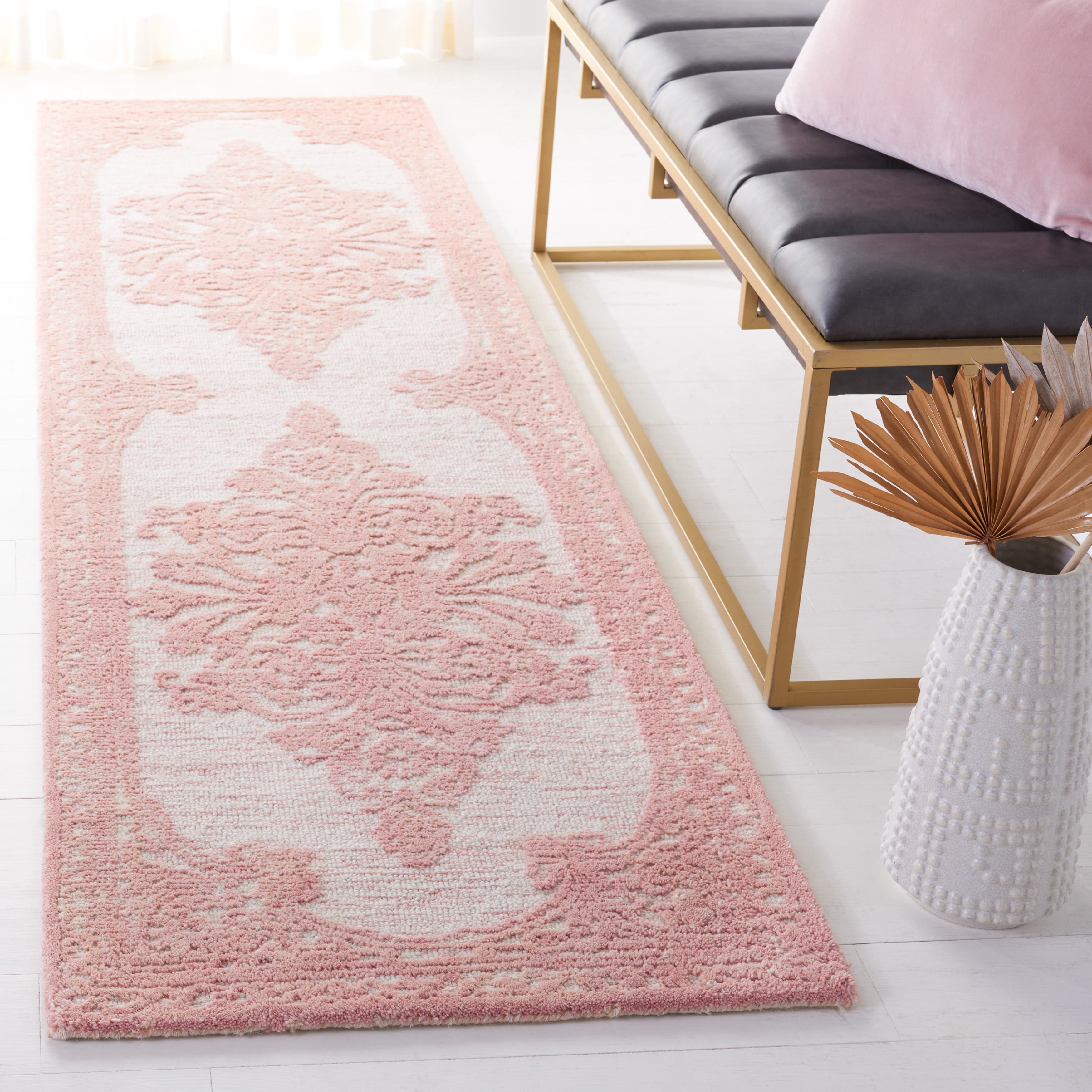 Safavieh Metro Gertrude Medallion Runner Rug, Pink/Ivory, 2'3" x 8'