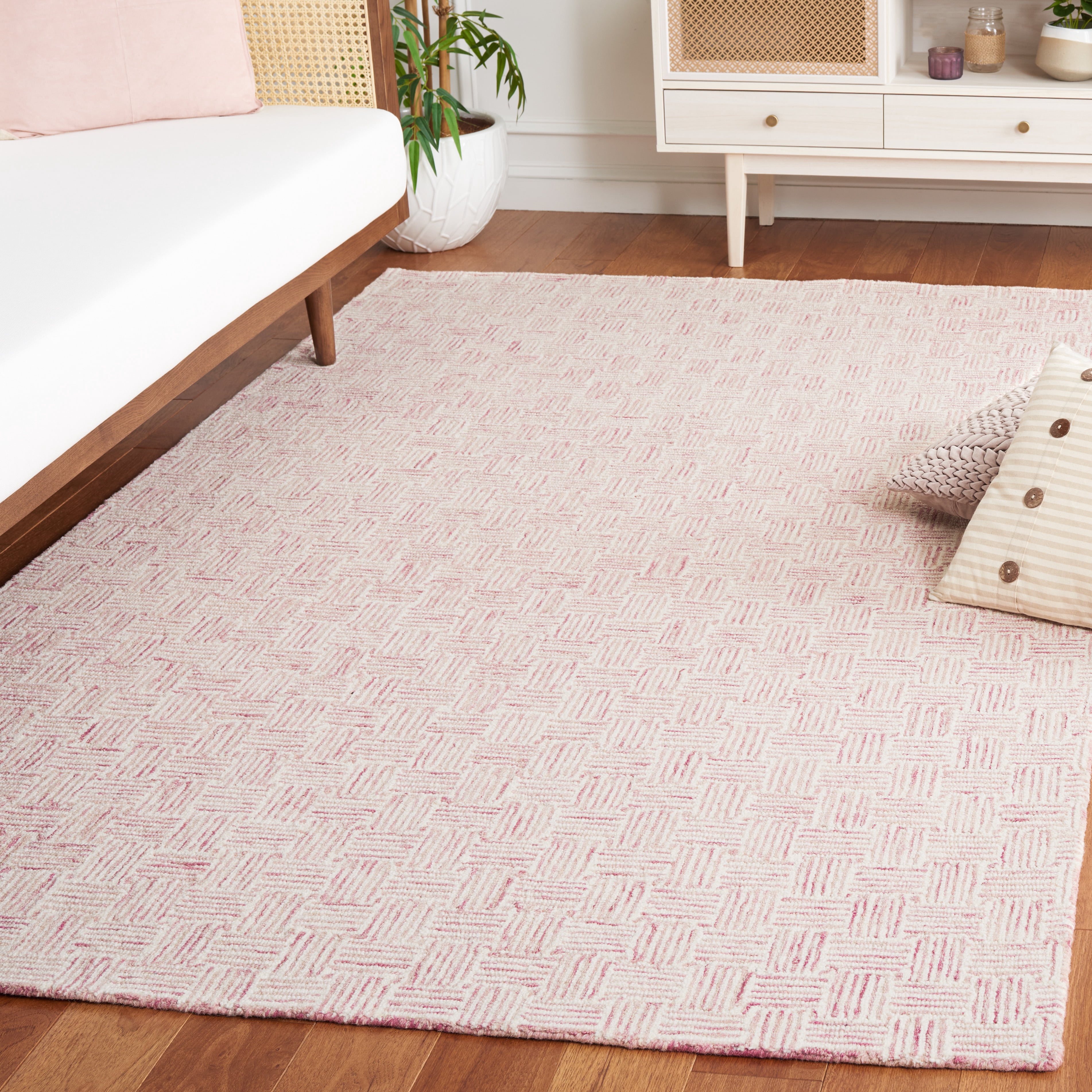 Safavieh Micro-Loop Charlotte Solid Area Rug, Pink/Ivory, 3' x 3' Square