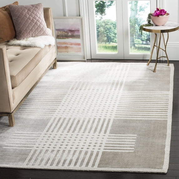 Safavieh Mirage Collection Hand-Knotted Wool Area Rug-Finish:Light Grey,Size:6' x 9'