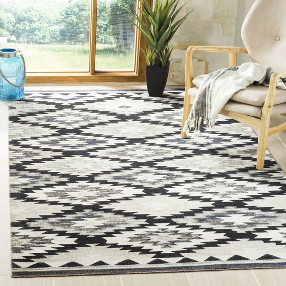 Safavieh Montage Leo Southwestern Indoor/Outdoor Area Rug or Runner