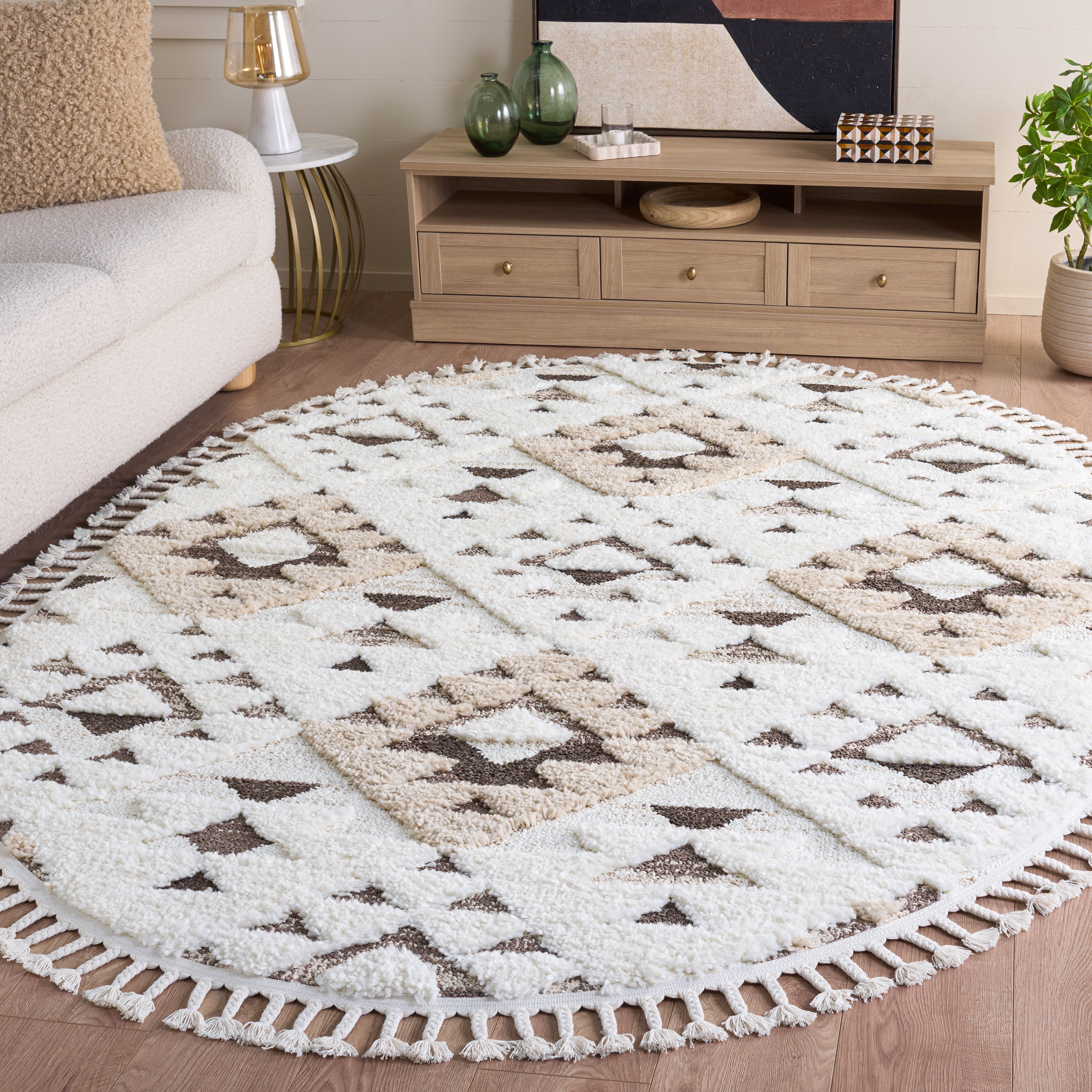 Safavieh Moroccan Tassel Larry Geometric Shag Area Rug, Ivory/Brown, 6' x 8' Oval