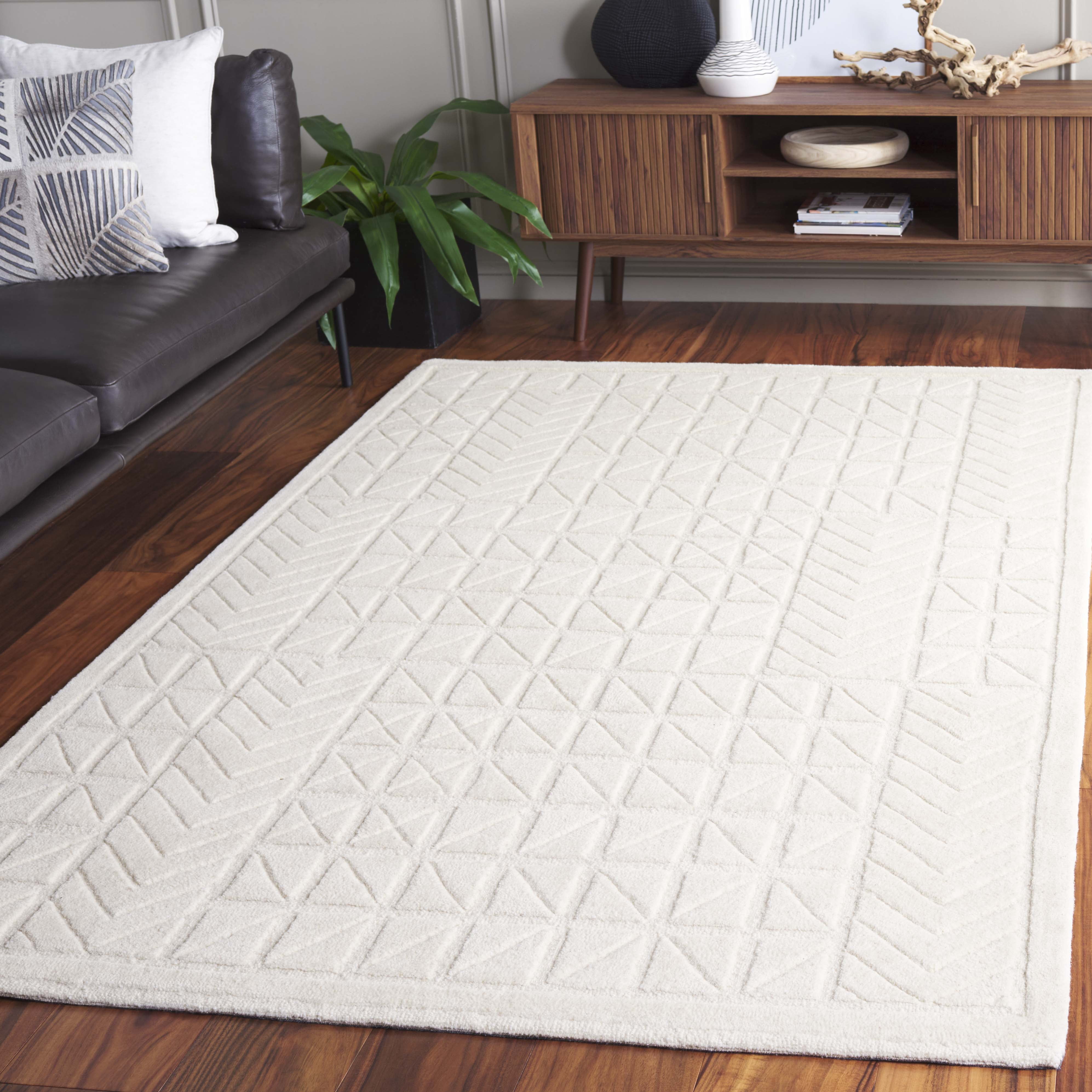 Safavieh Mykonos Claudia Diamond Area Rug, Ivory, 5' x 8'