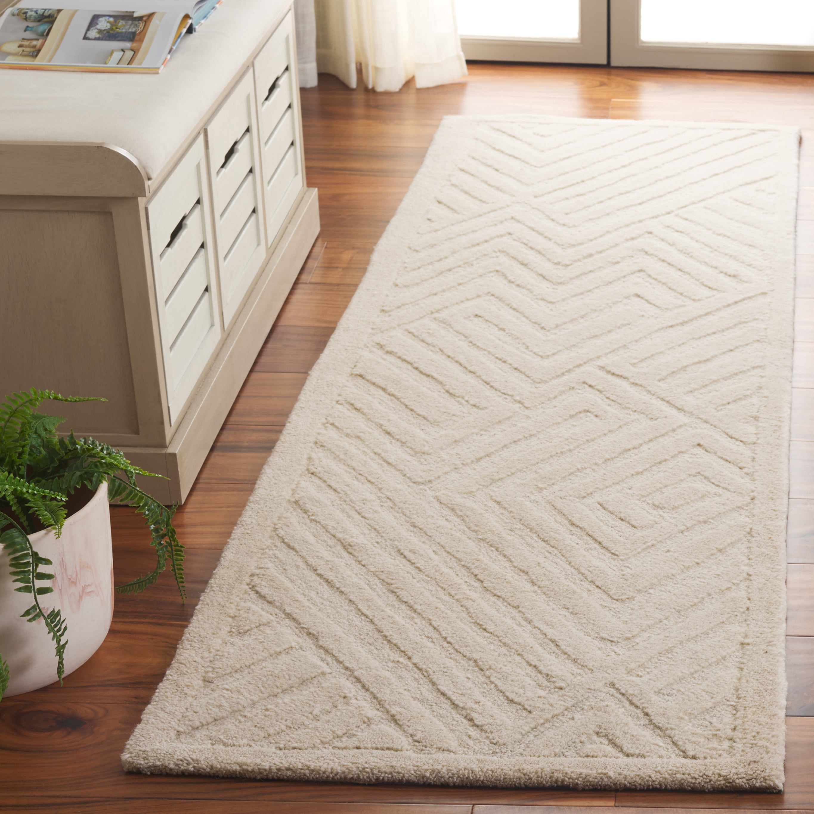 Safavieh Mykonos Evren Diamond Runner Rug, Ivory, 2'3" x 8'