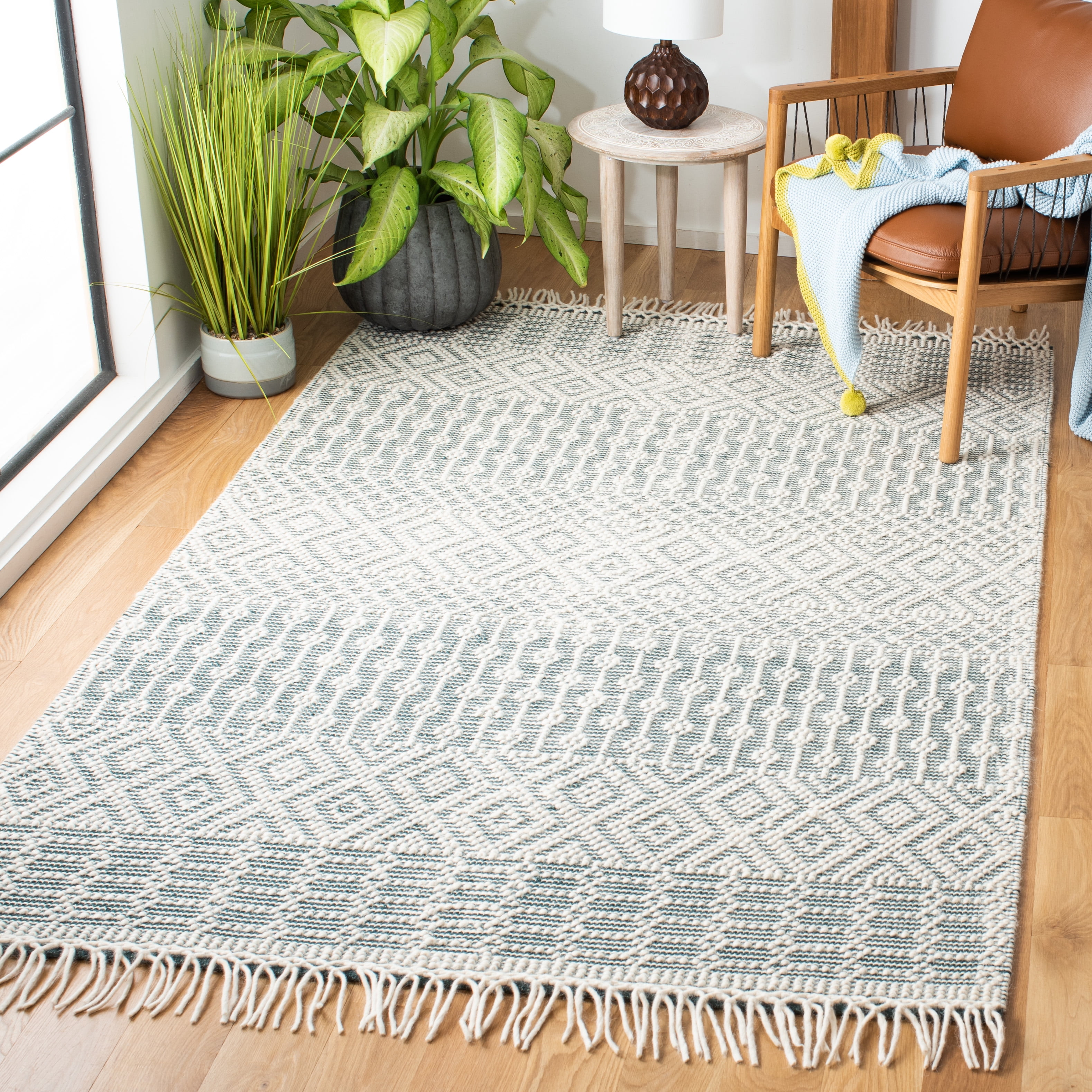 Safavieh Natura Cordelia Southwestern Wool Area Rug, Green, 4' x 4' Square