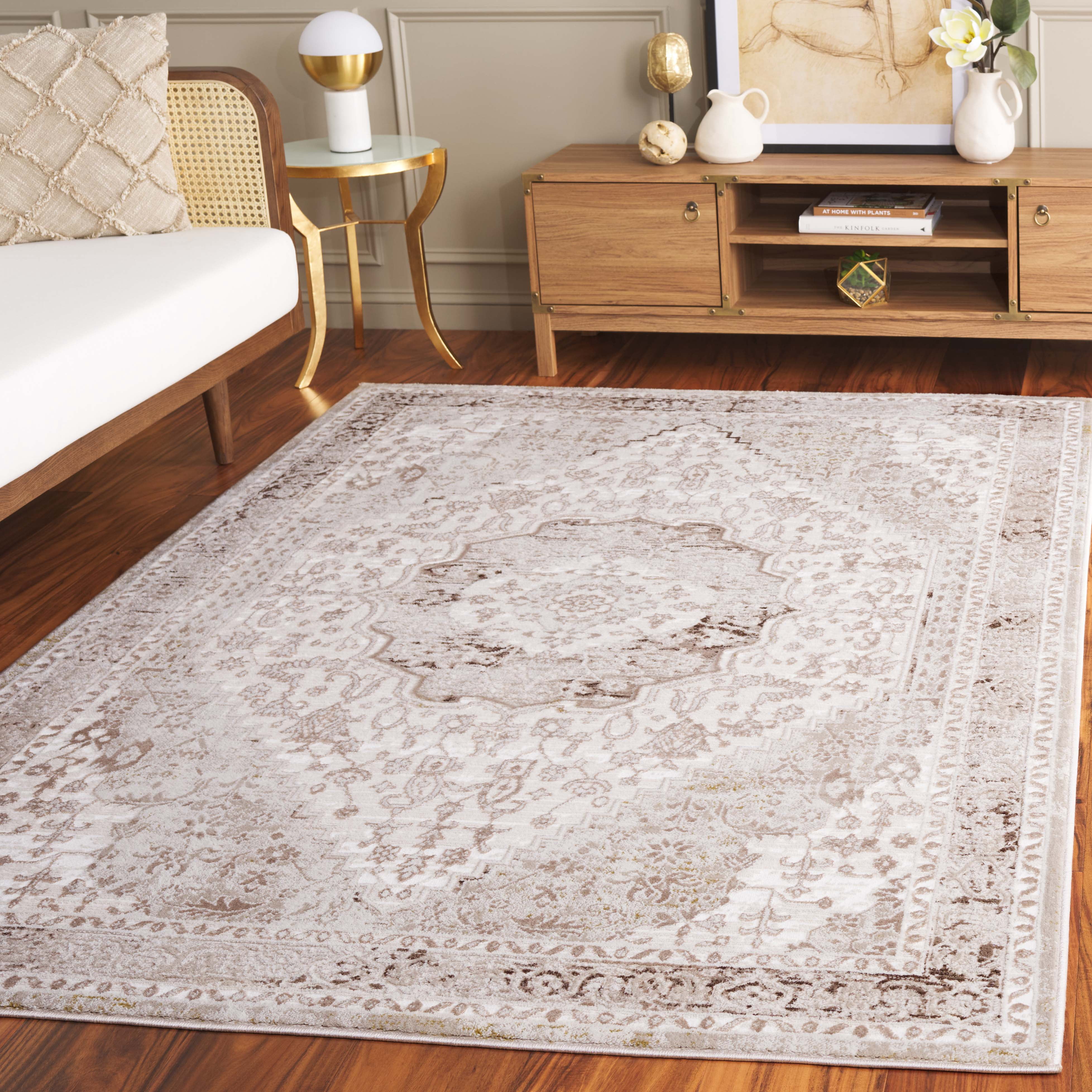 Safavieh Prestige Mattie Oriental Area Rug, Ivory/Beige, 4' x 6'