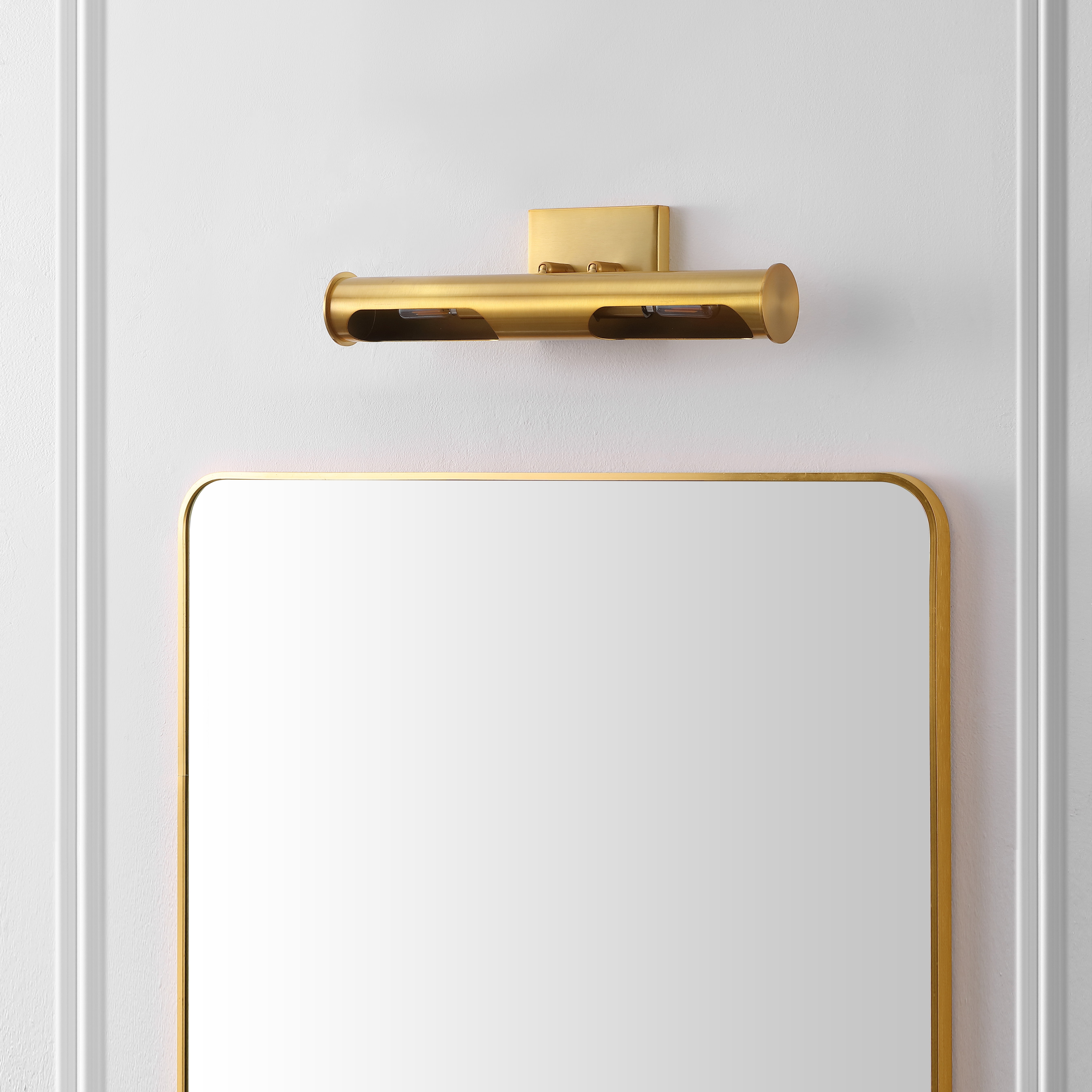 Safavieh Robyn 2-Light 18" Contemporary Iron Sconces, Gold