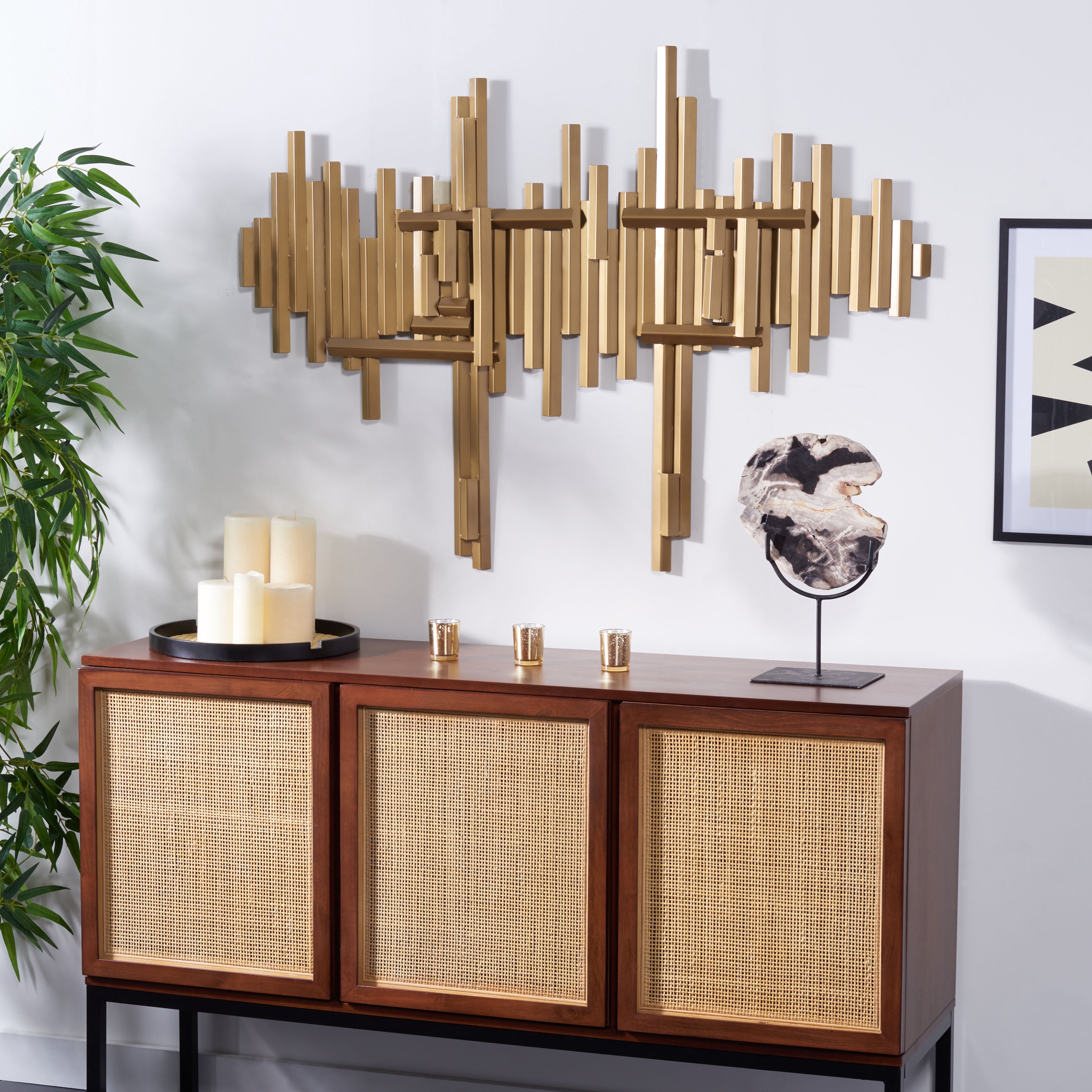 Safavieh Ryona Contemporary Antique Brass Iron Wall Décor