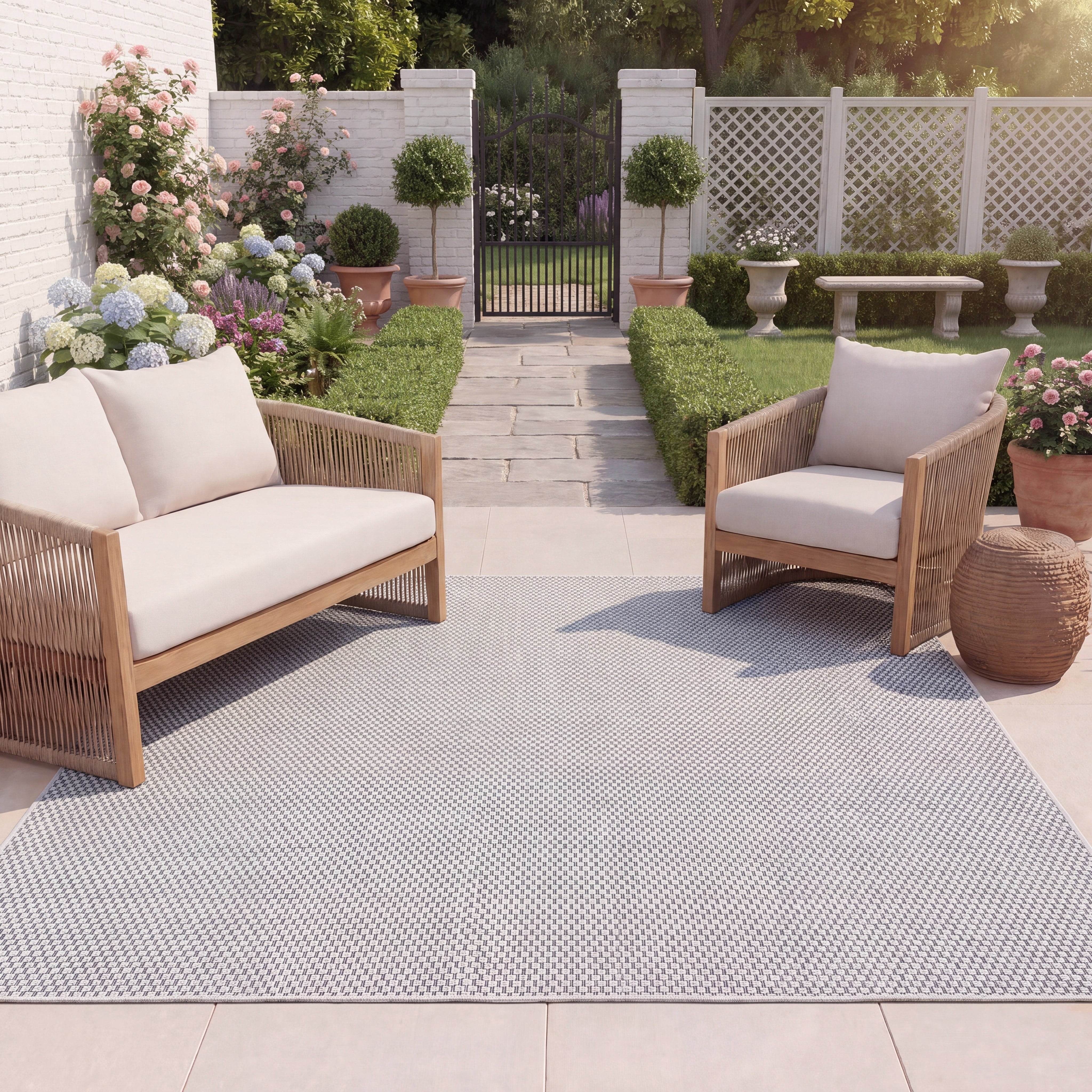 Safavieh Sisal All-Weather Delroy Solid Indoor/Outdoor Area Rug, Gray/Ivory, 6'7" x 9'6"
